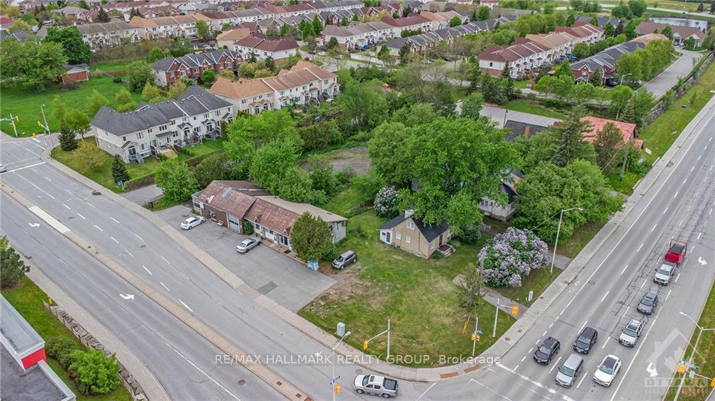 Photo 21 of 807-811 March Road, Ottawa, Kanata - Morgan's Grant/South March — HOMEH