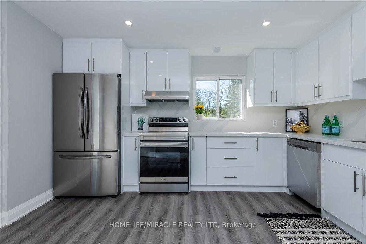 Photo 4 of 195 Elizabeth Street, Midland — HOMEH