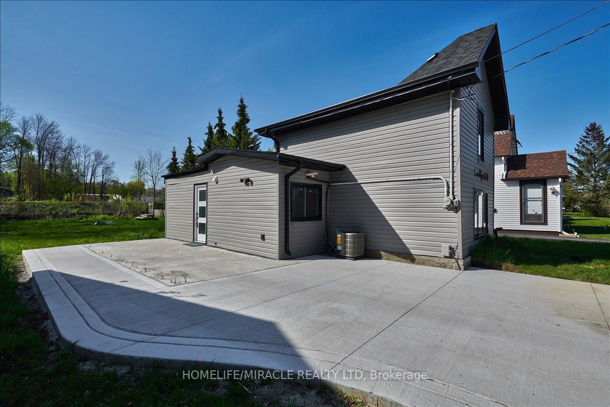 Photo 15 of 195 Elizabeth Street, Midland — HOMEH