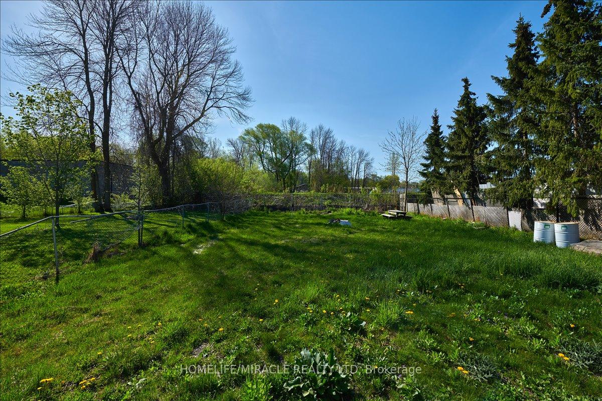 Photo 16 of 195 Elizabeth Street, Midland — HOMEH