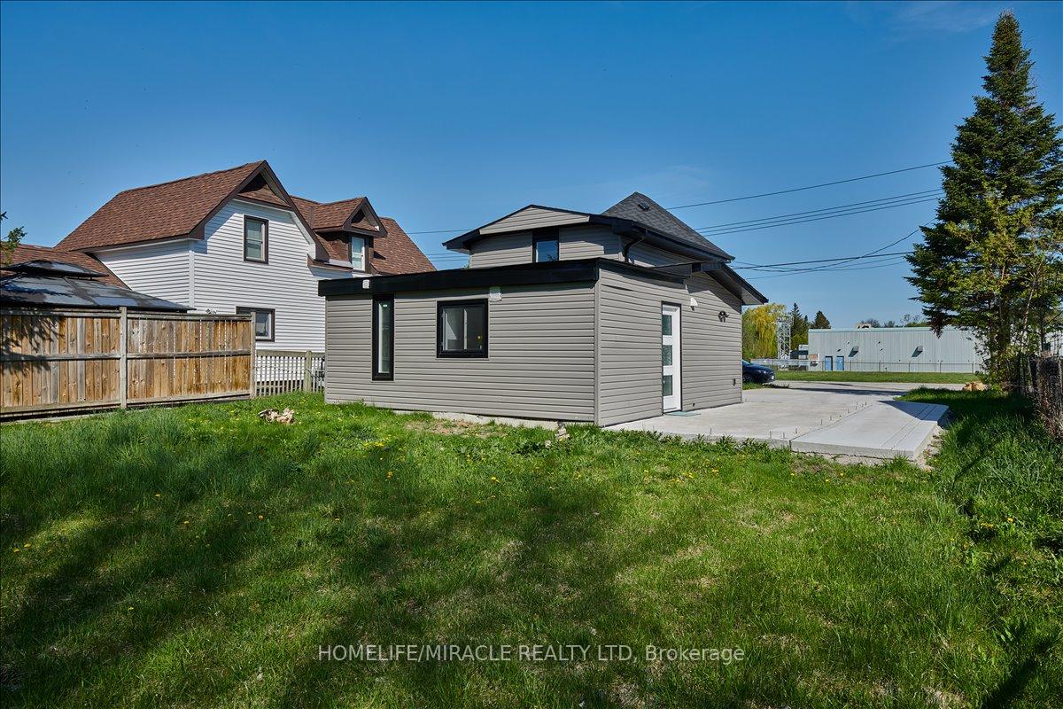 Photo 17 of 195 Elizabeth Street, Midland — HOMEH