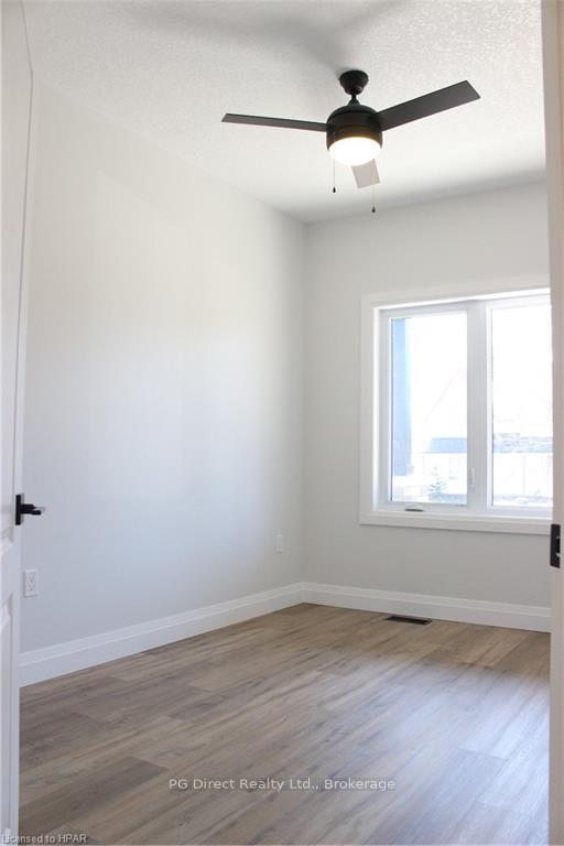 Photo 2 of 25 William Street S, Minto — HOMEH