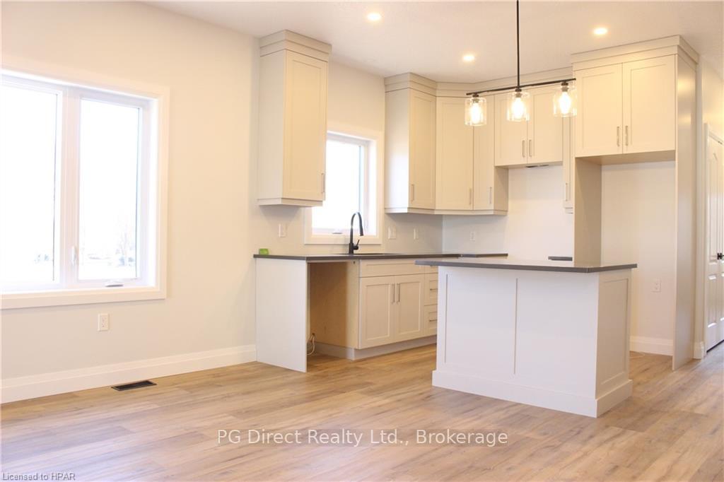 Photo 3 of 25 William Street S, Minto — HOMEH