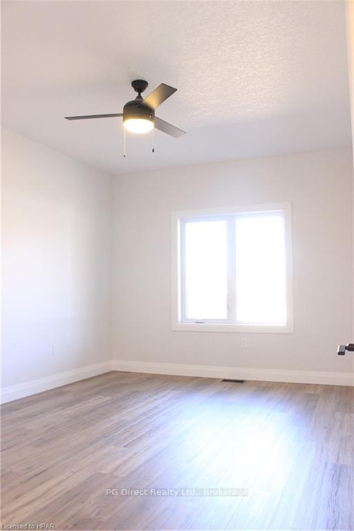 Photo 5 of 25 William Street S, Minto — HOMEH