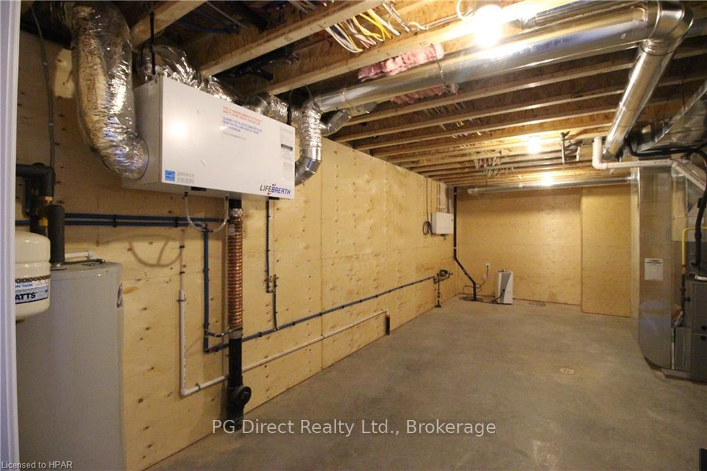 Photo 11 of 25 William Street S, Minto — HOMEH