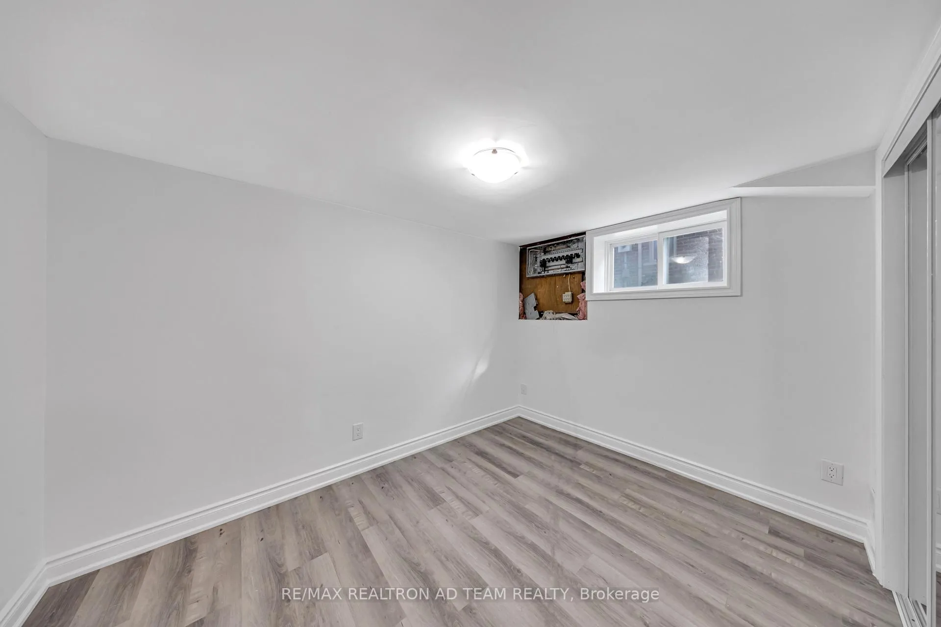 Photo 16 of Unit Bsmnt, 18 Windridge Drive, Markham, Bullock — HOMEH