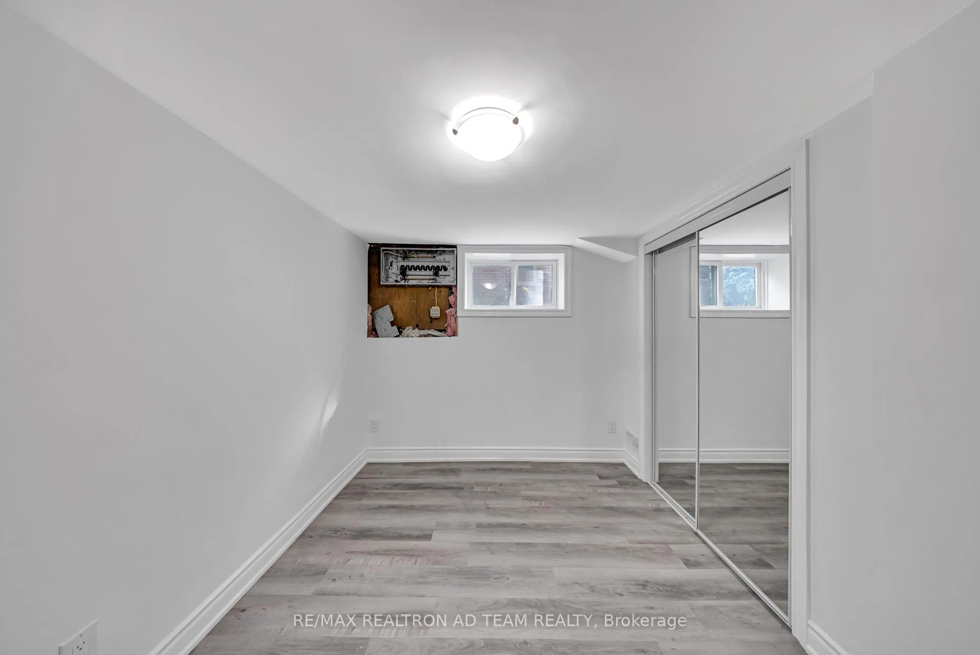 Photo 17 of Unit Bsmnt, 18 Windridge Drive, Markham, Bullock — HOMEH
