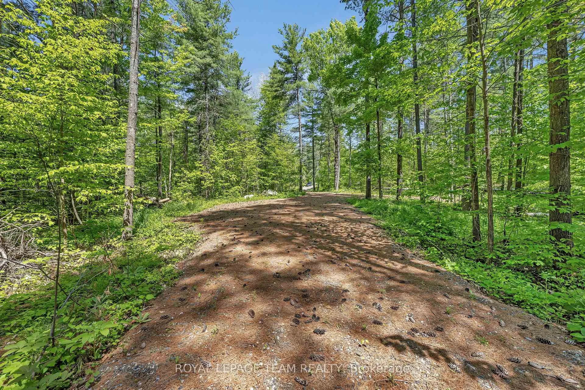 Photo 4 of 1143 Wabalac Road, Lanark Highlands, Lanark Highlands (Darling) Twp — HOMEH