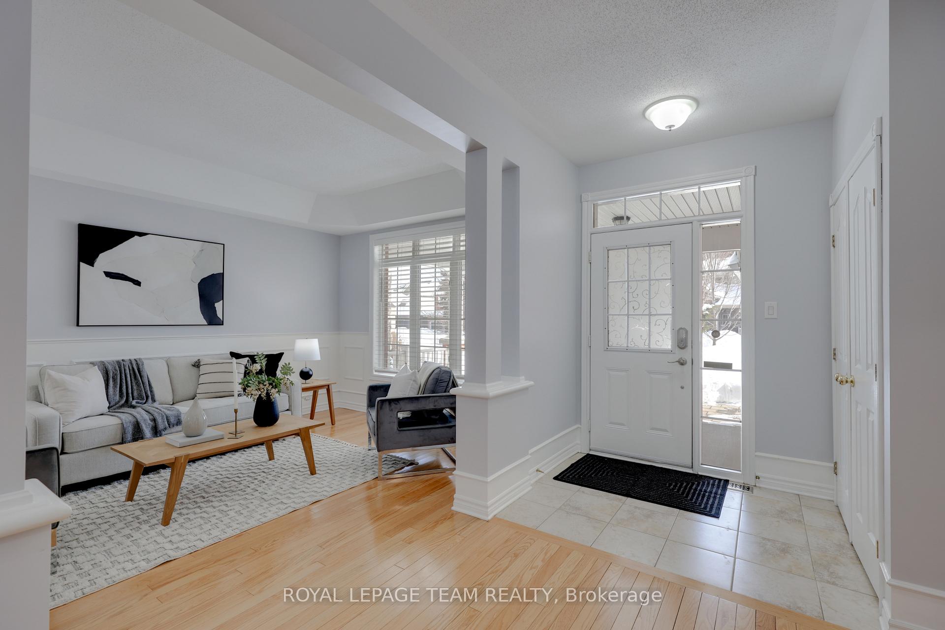 Photo 6 of 10 Manning Court, Ottawa, Kanata - Kanata Lakes/Heritage Hills — HOMEH