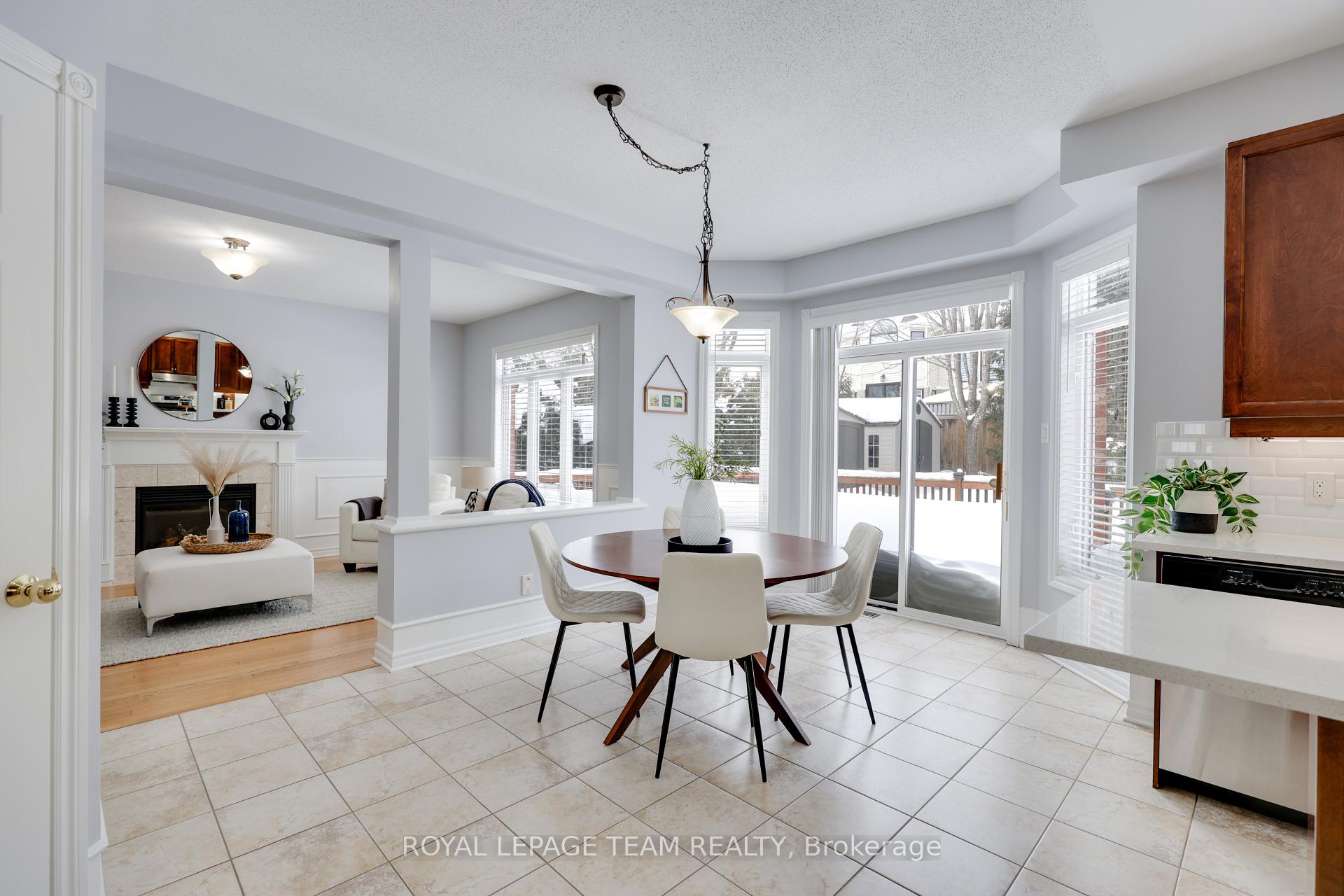 Photo 14 of 10 Manning Court, Ottawa, Kanata - Kanata Lakes/Heritage Hills — HOMEH