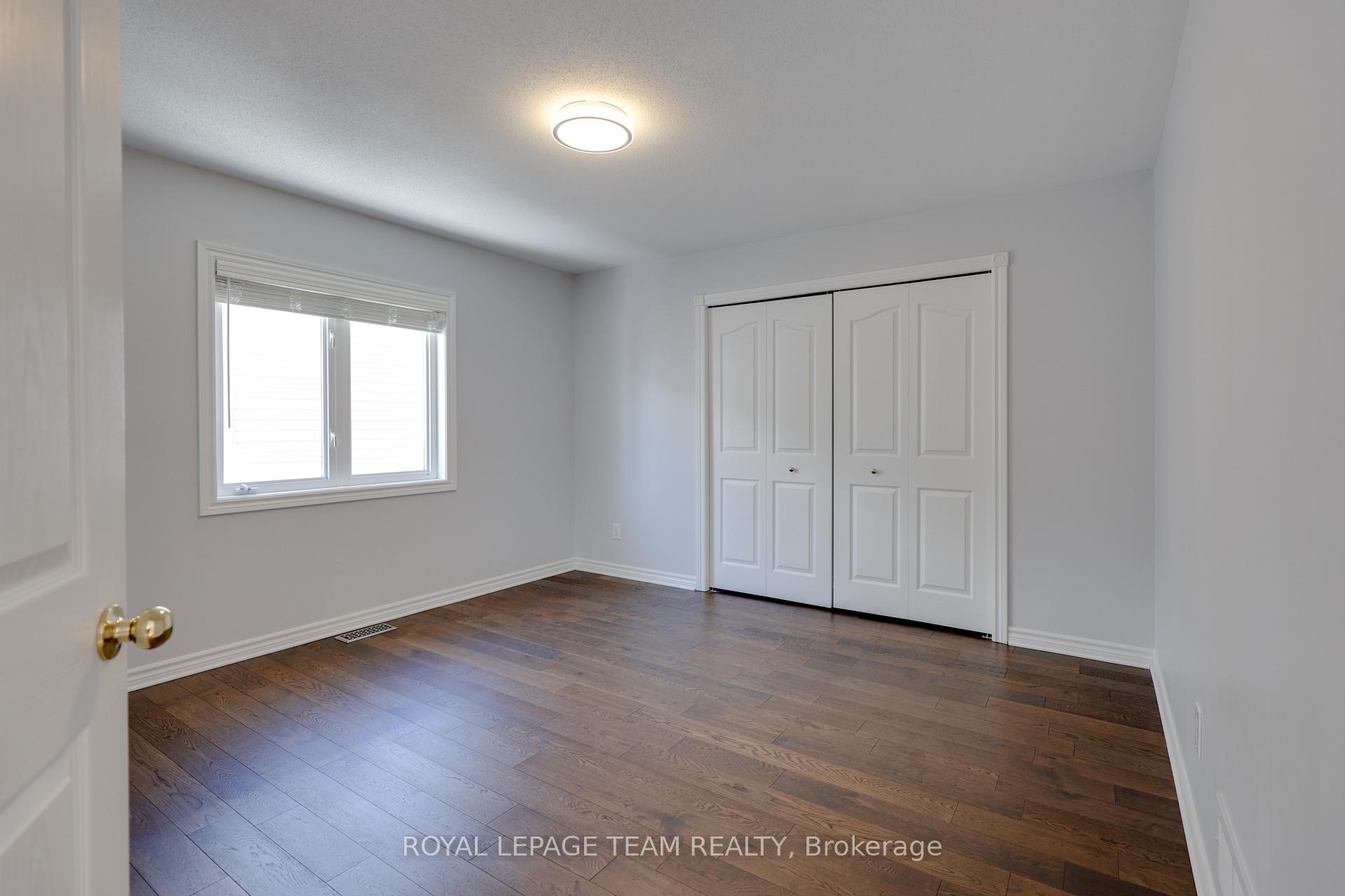 Photo 27 of 10 Manning Court, Ottawa, Kanata - Kanata Lakes/Heritage Hills — HOMEH