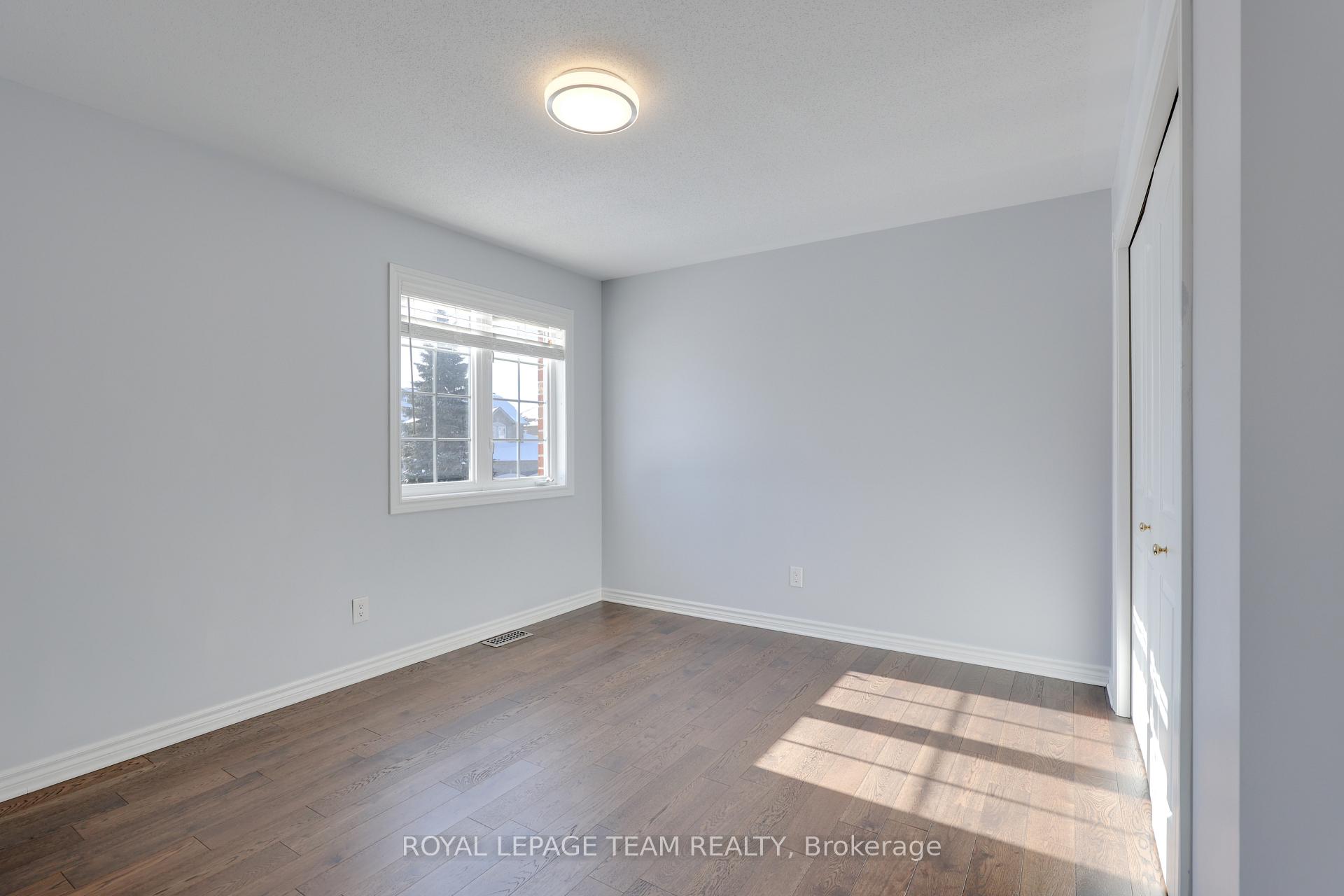 Photo 30 of 10 Manning Court, Ottawa, Kanata - Kanata Lakes/Heritage Hills — HOMEH