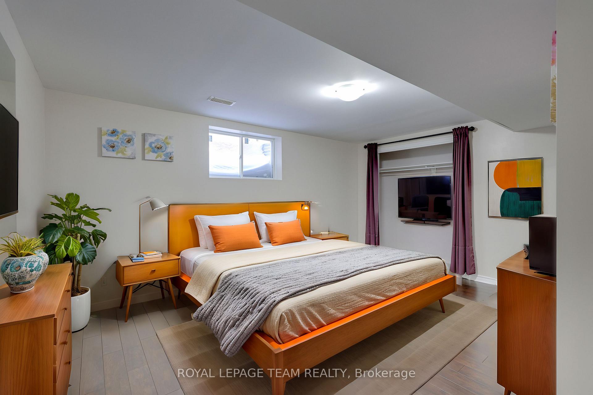 Photo 37 of 10 Manning Court, Ottawa, Kanata - Kanata Lakes/Heritage Hills — HOMEH