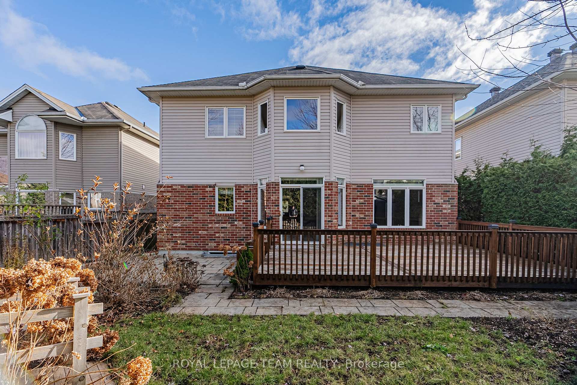 Photo 39 of 10 Manning Court, Ottawa, Kanata - Kanata Lakes/Heritage Hills — HOMEH