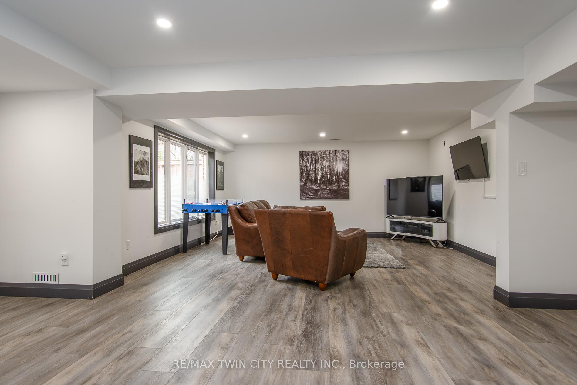 Photo 72 of 537 Topper Woods Crescent, Kitchener — HOMEH