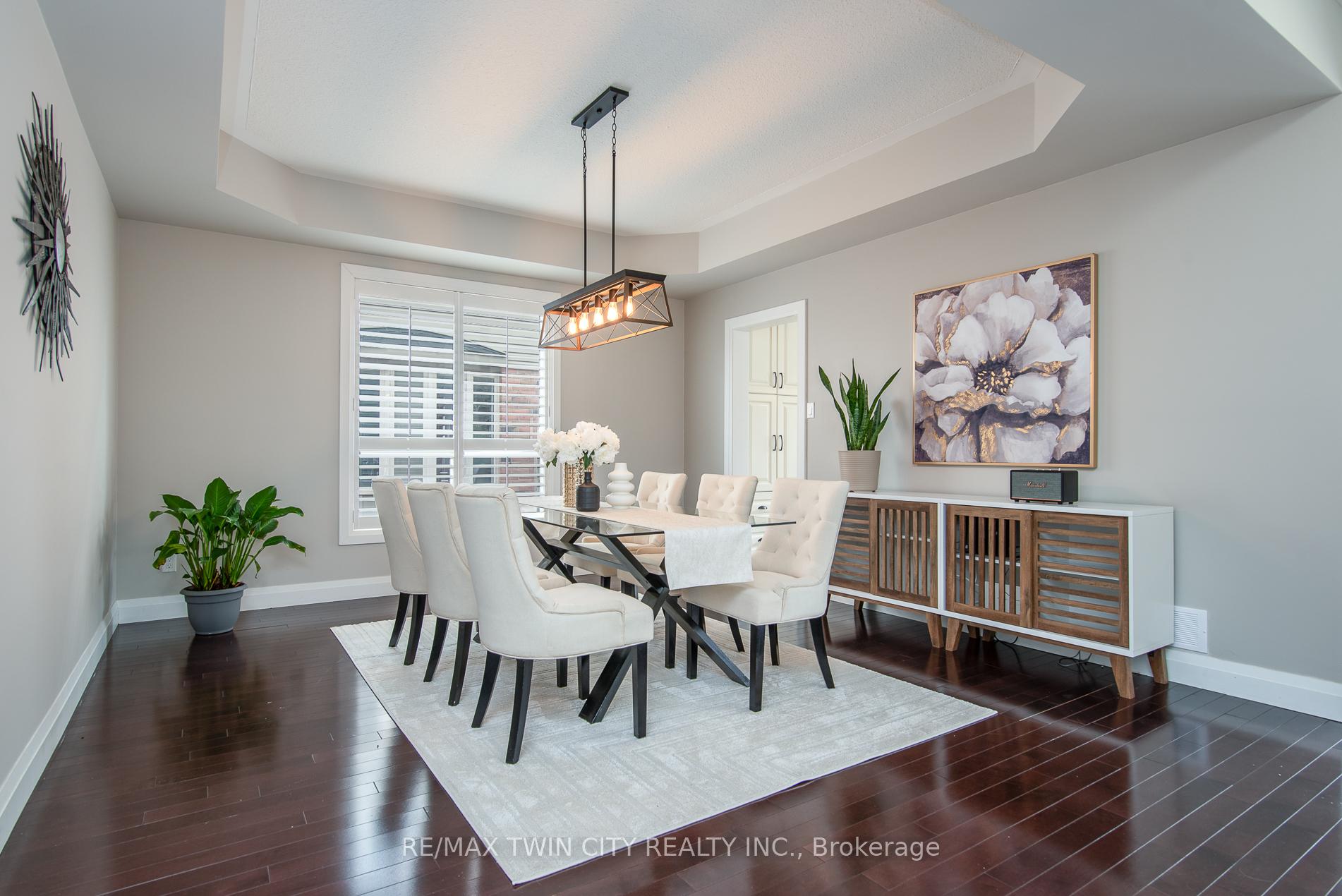 Photo 18 of 537 Topper Woods Crescent, Kitchener — HOMEH