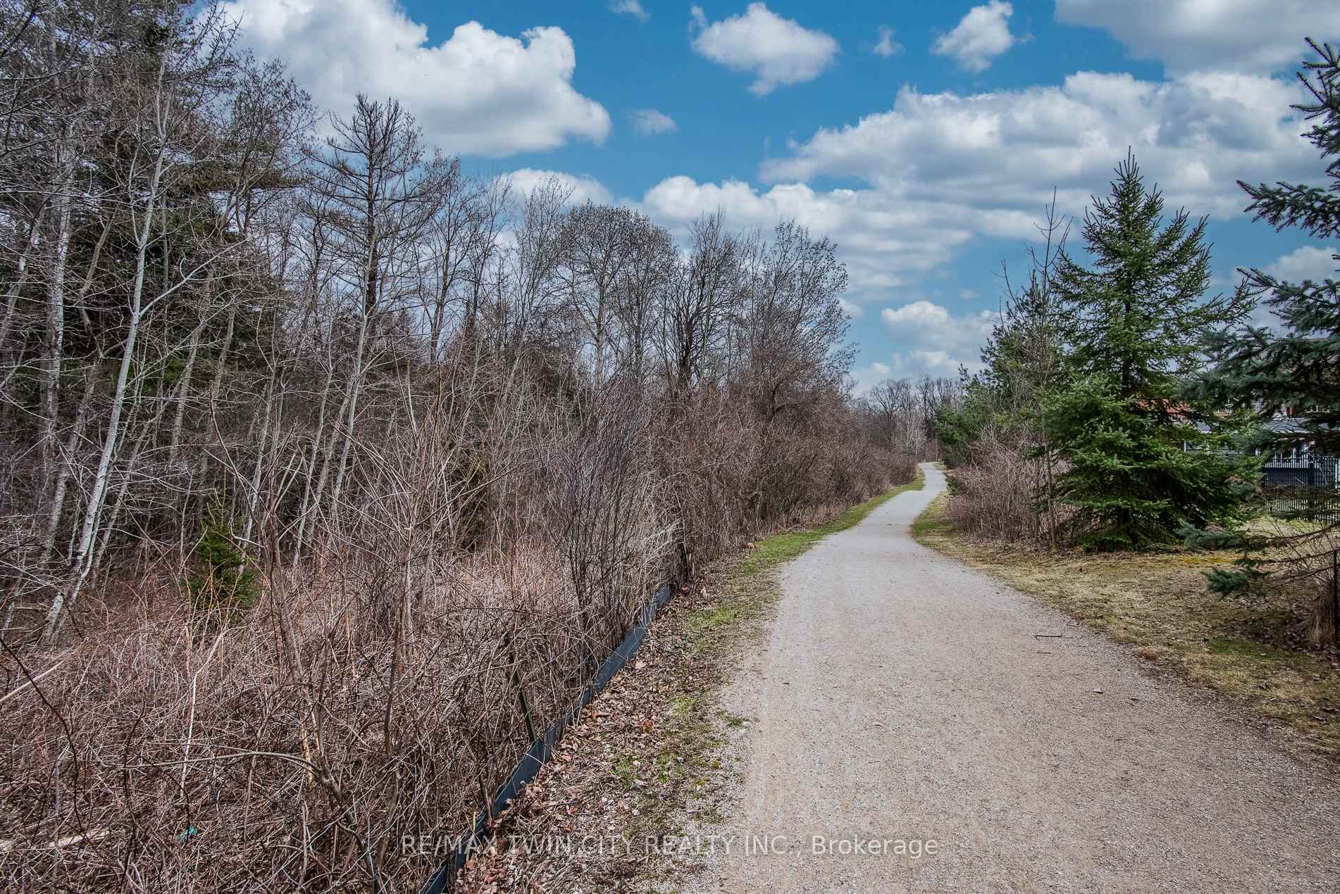 Photo 92 of 537 Topper Woods Crescent, Kitchener — HOMEH