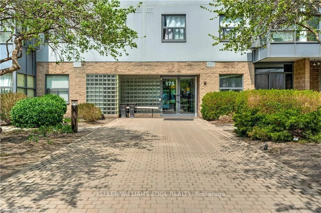 Photo 3 of Unit 404, 175 Hunter Street E, Hamilton, Corktown — HOMEH