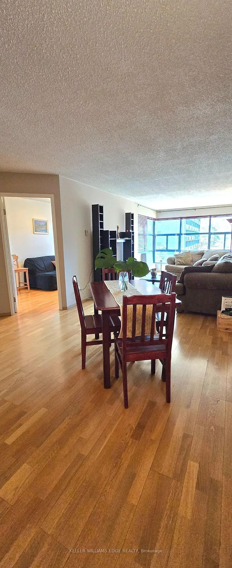 Photo 6 of Unit 404, 175 Hunter Street E, Hamilton, Corktown — HOMEH