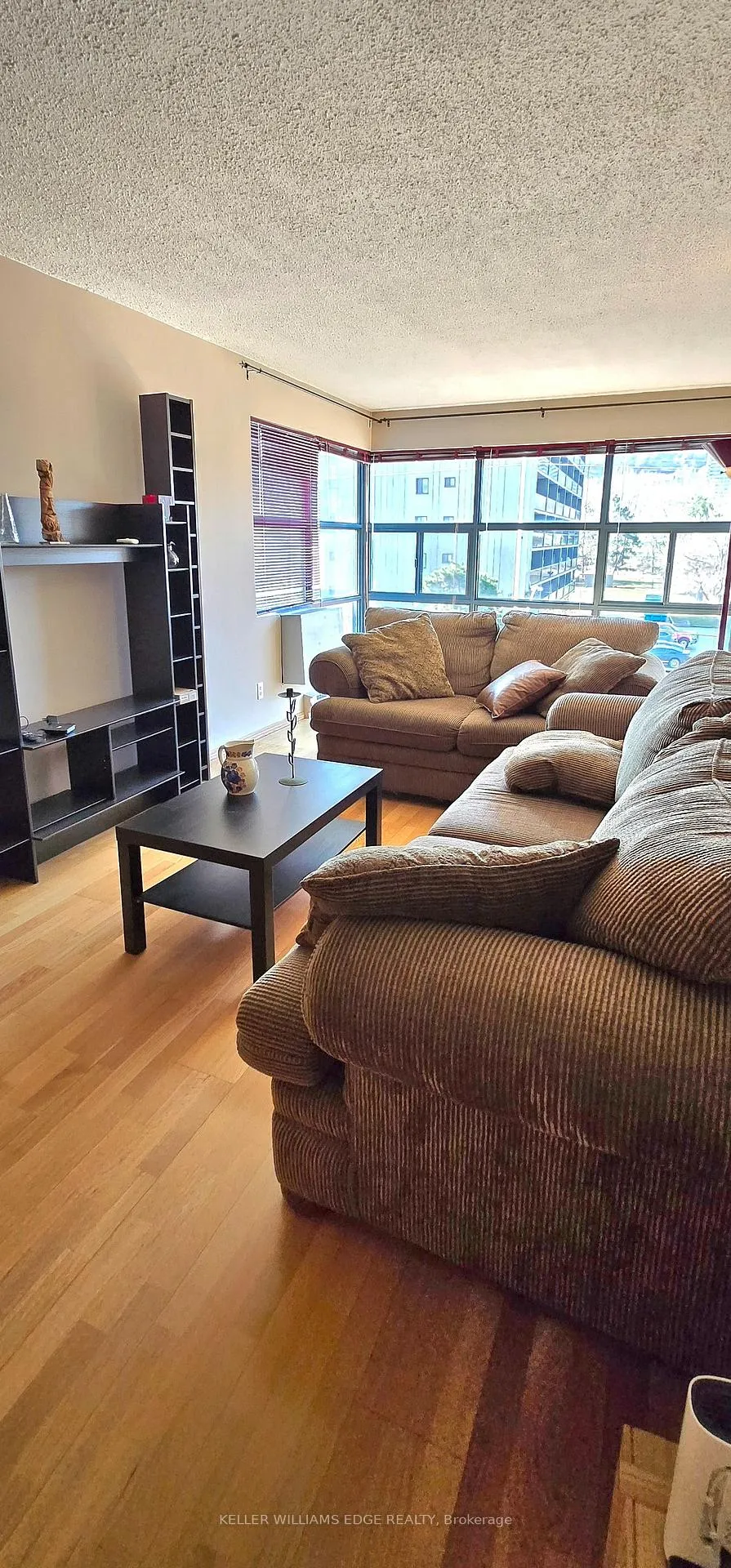 Photo 7 of Unit 404, 175 Hunter Street E, Hamilton, Corktown — HOMEH