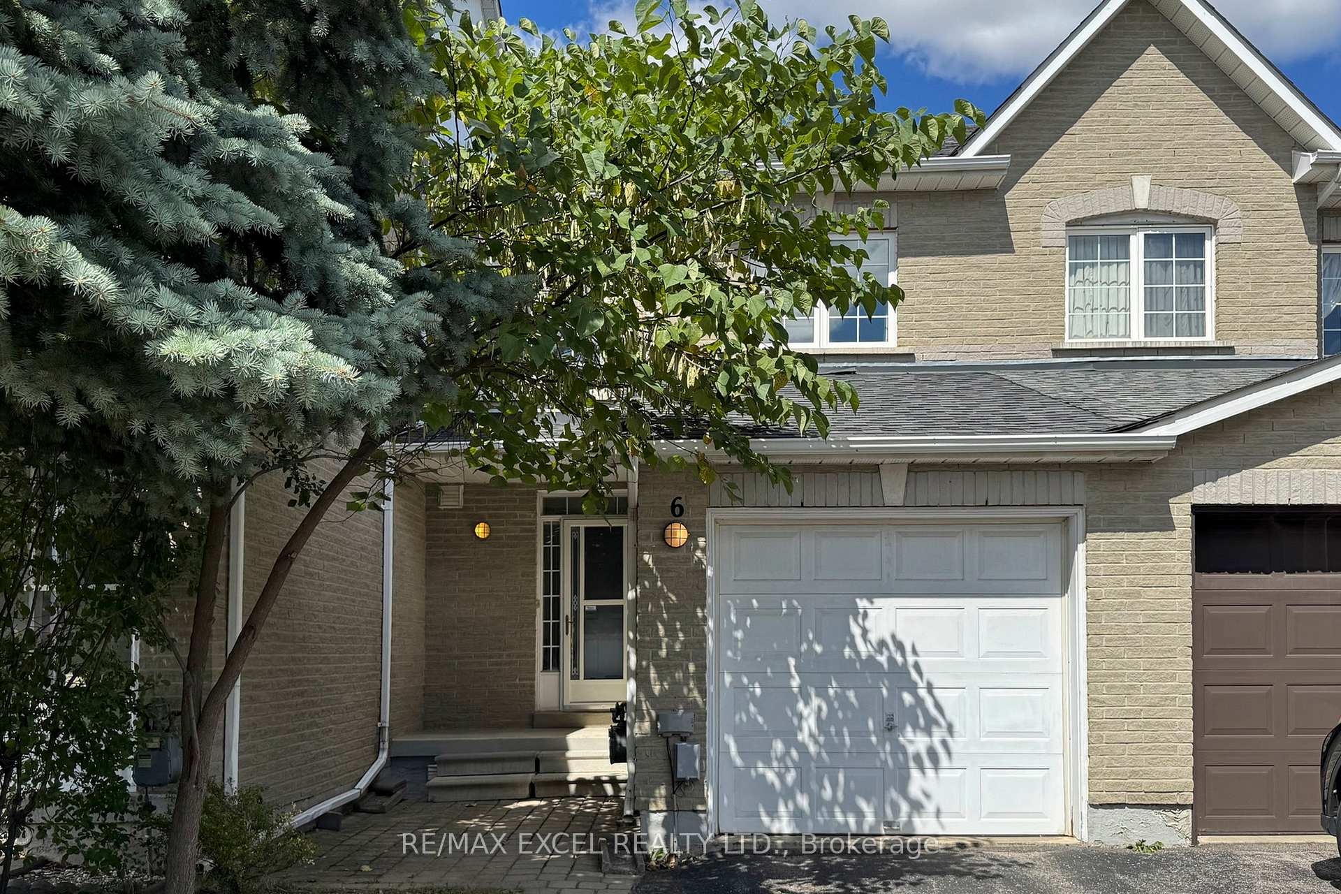 Photo 1 of 6 Sunway Square, Markham, Raymerville — HOMEH