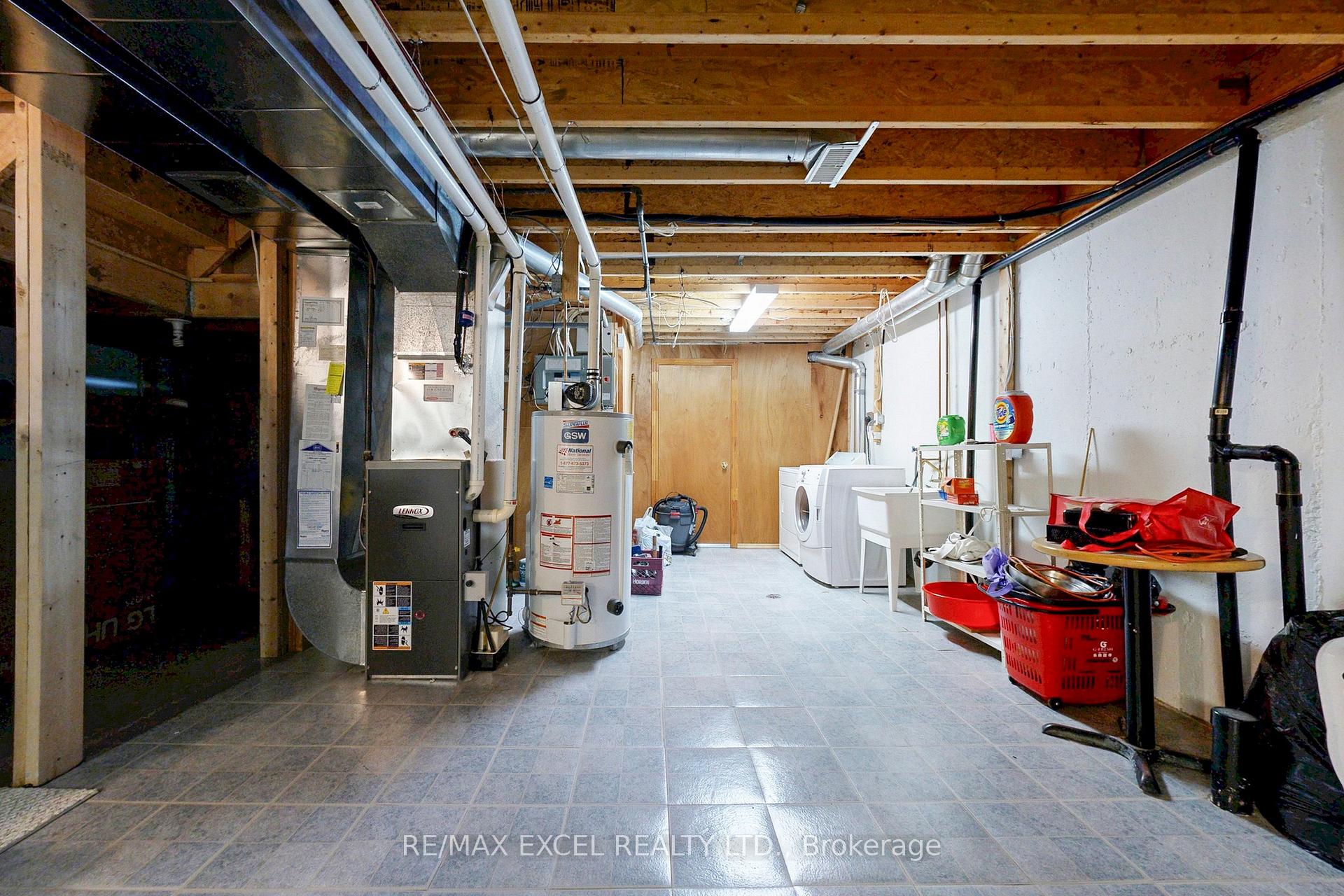 Photo 40 of 6 Sunway Square, Markham, Raymerville — HOMEH