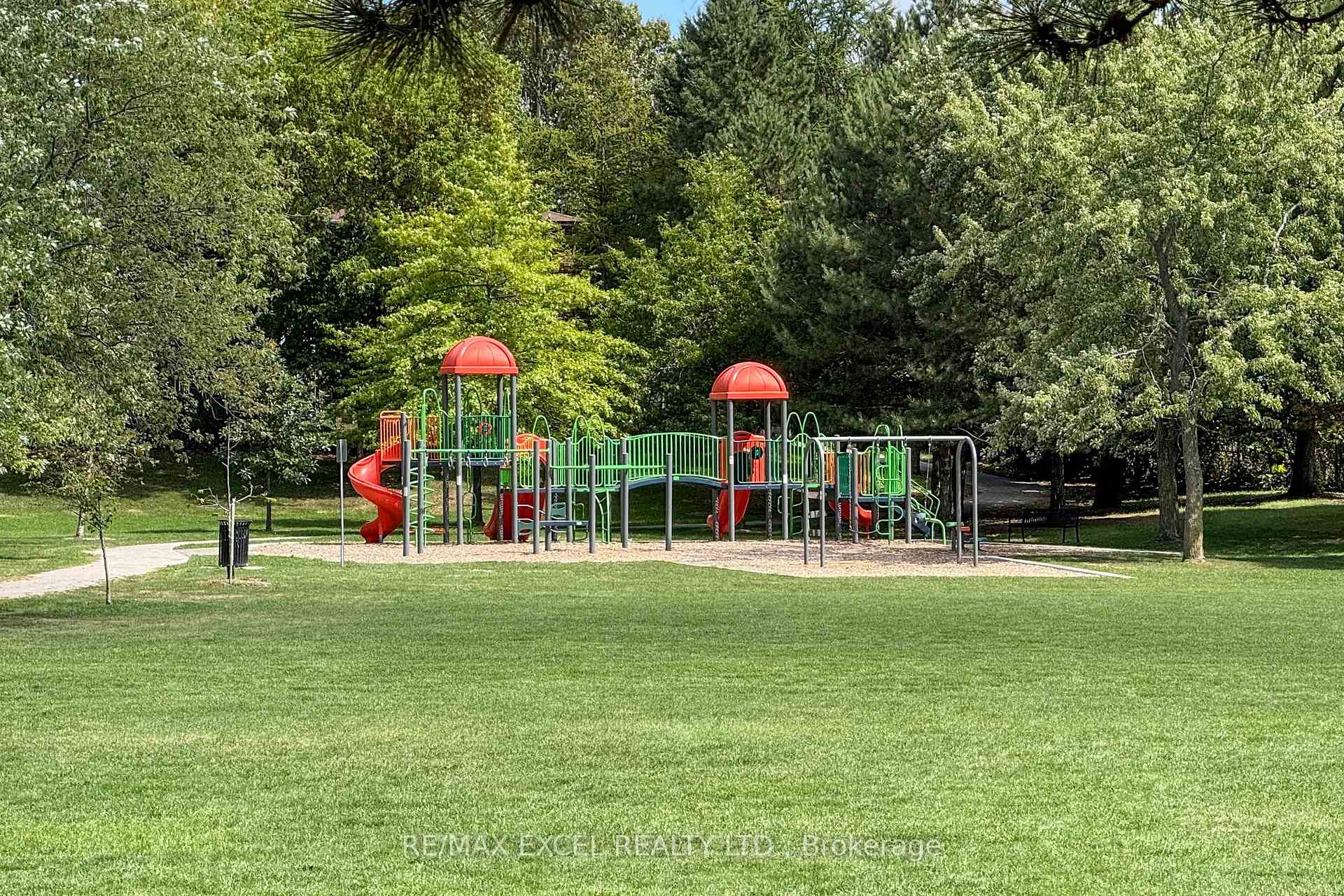 Photo 48 of 6 Sunway Square, Markham, Raymerville — HOMEH