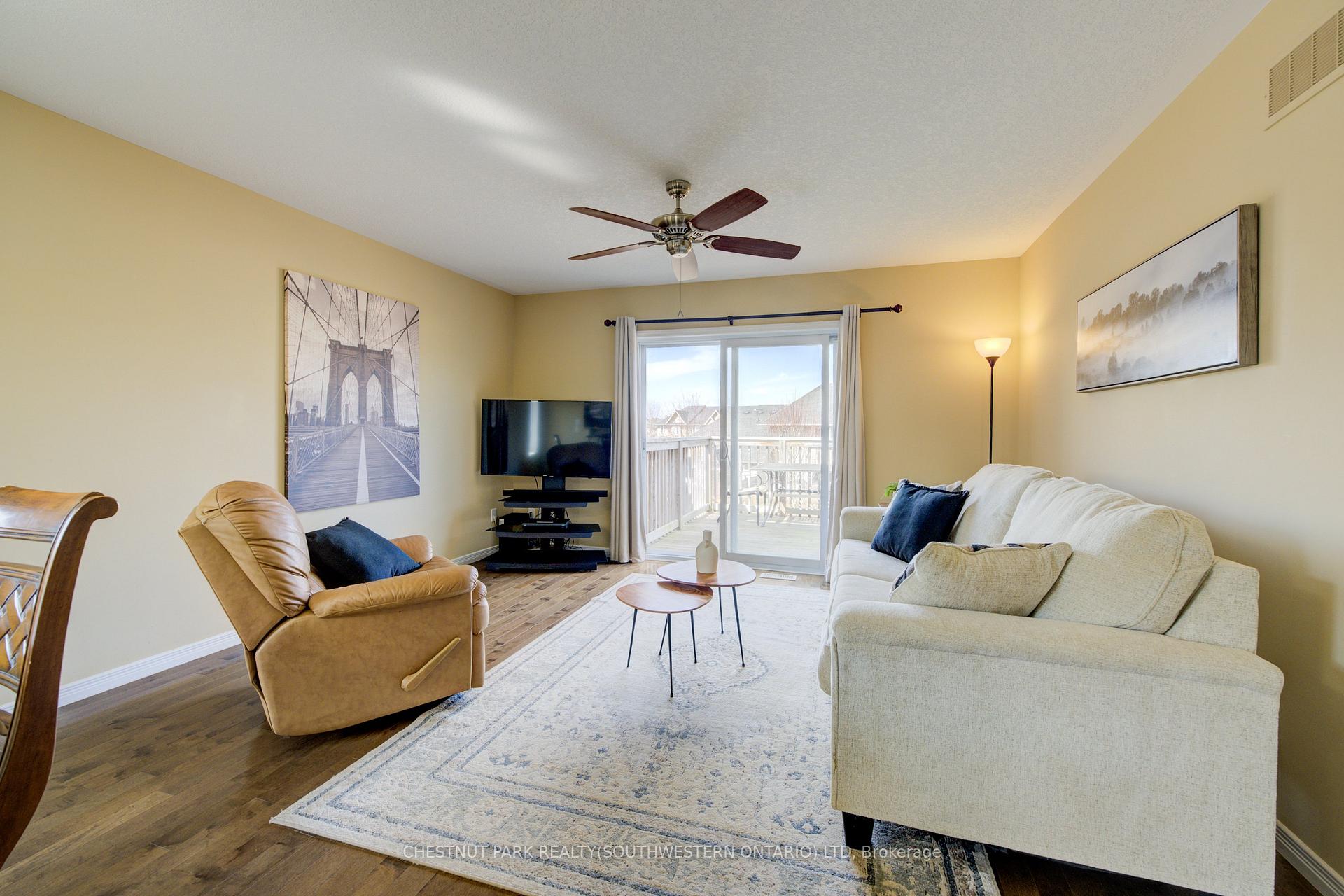 Photo 14 of 988 Zeller Crescent, Kitchener — HOMEH