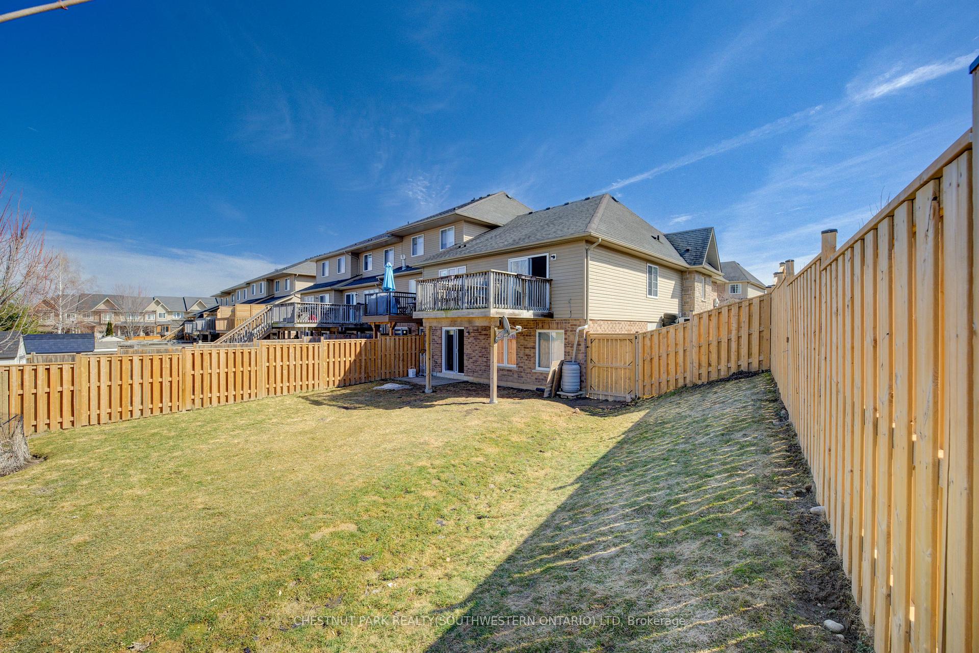 Photo 39 of 988 Zeller Crescent, Kitchener — HOMEH