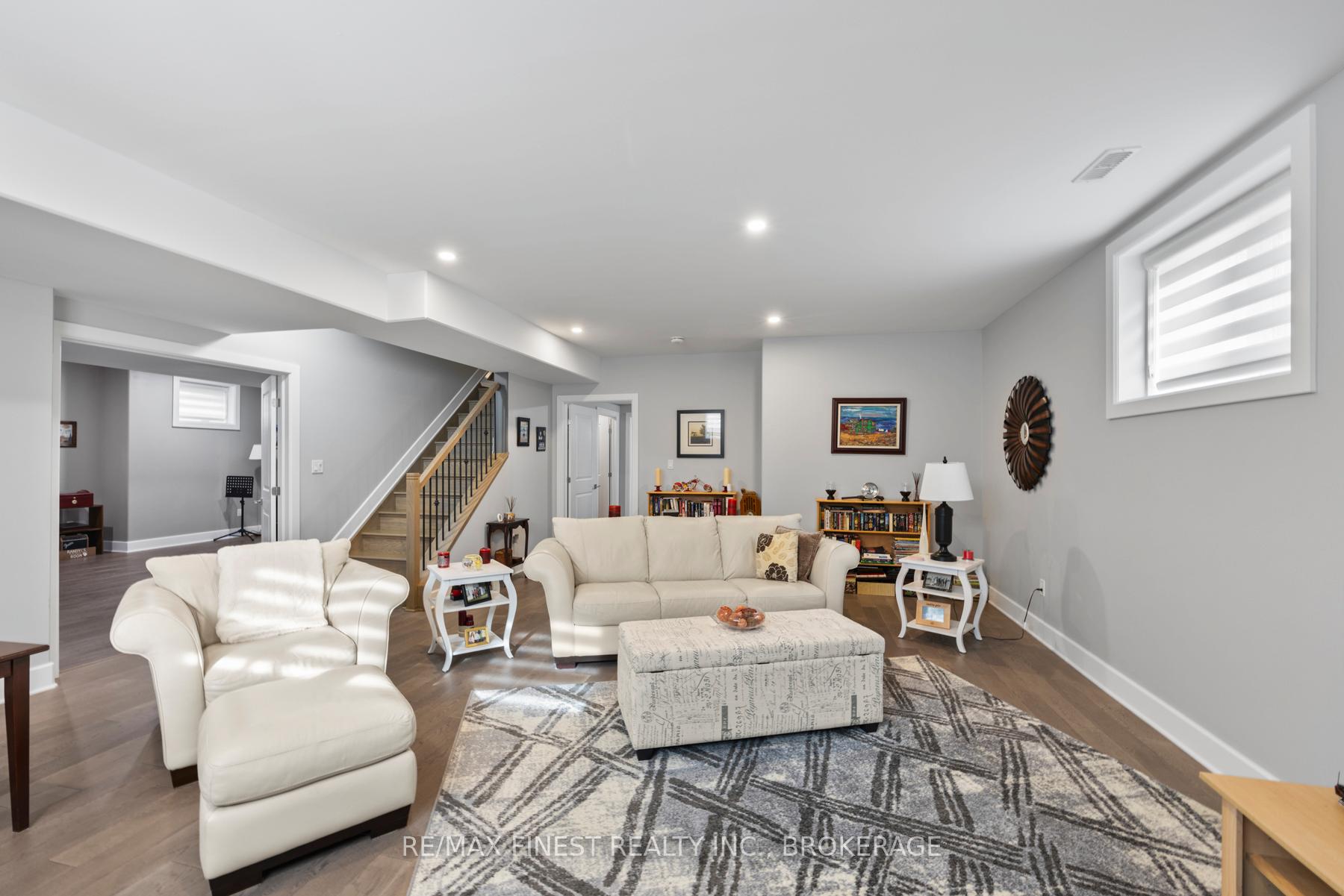Photo 32 of 246 Pauline Tom Avenue, Kingston, Kingston East (Incl Barret Crt) — HOMEH