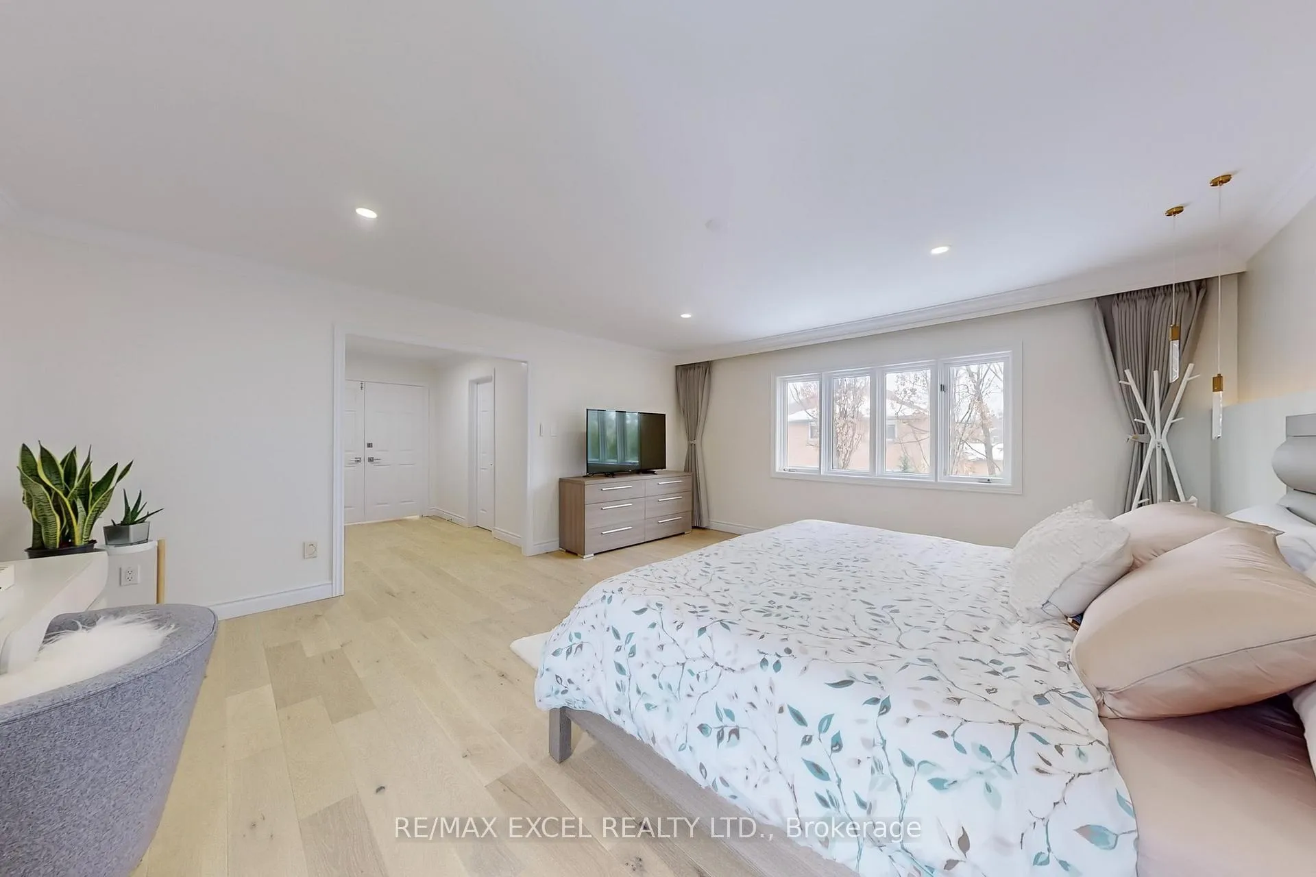 Photo 25 of 12 Moses Crescent, Markham, Cachet — HOMEH