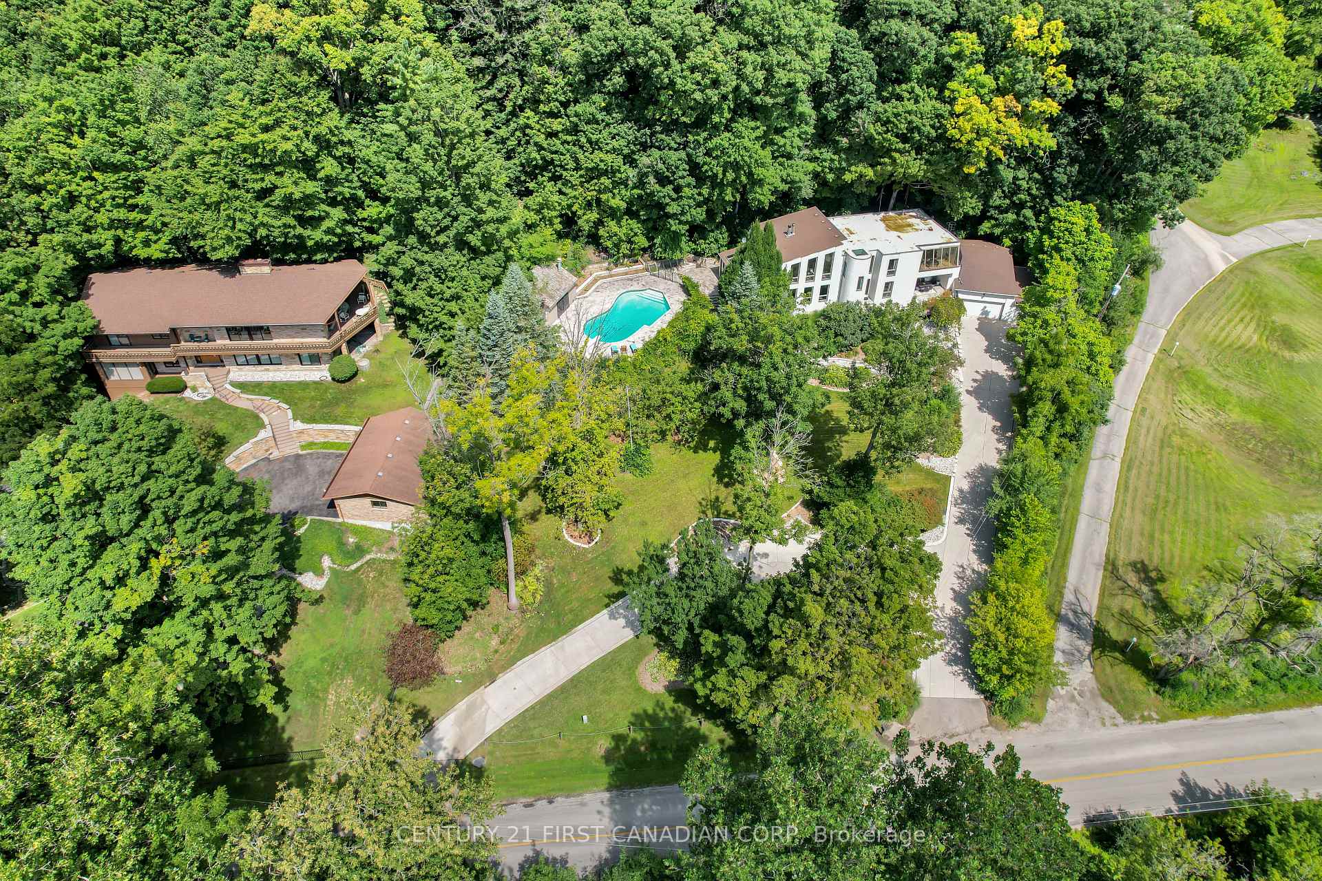 Photo 2 of 10845 Old River Road W, Middlesex Centre, Rural Middlesex Centre — HOMEH