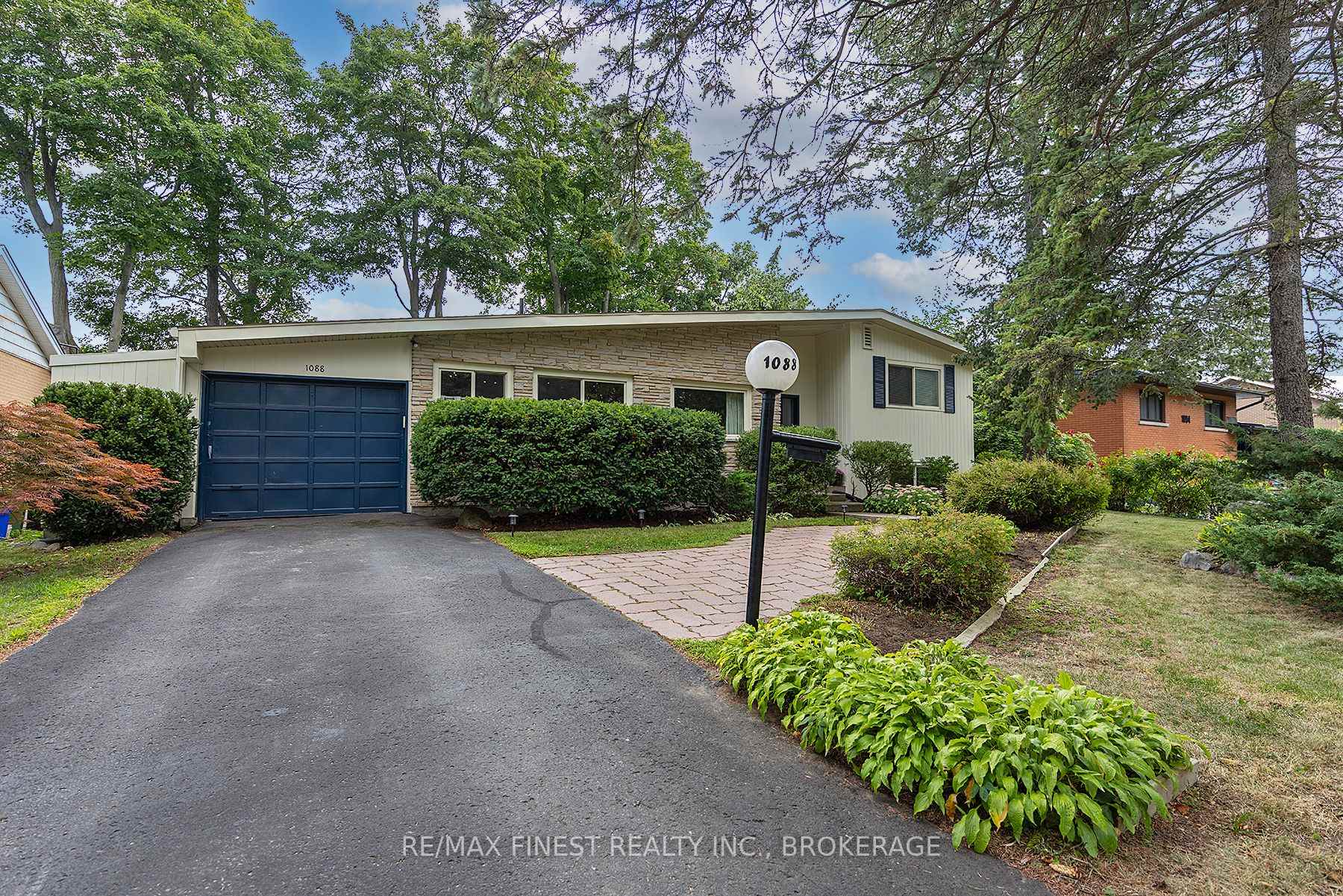 Photo 2 of 1088 Johnson Street, Kingston, Central City West — HOMEH