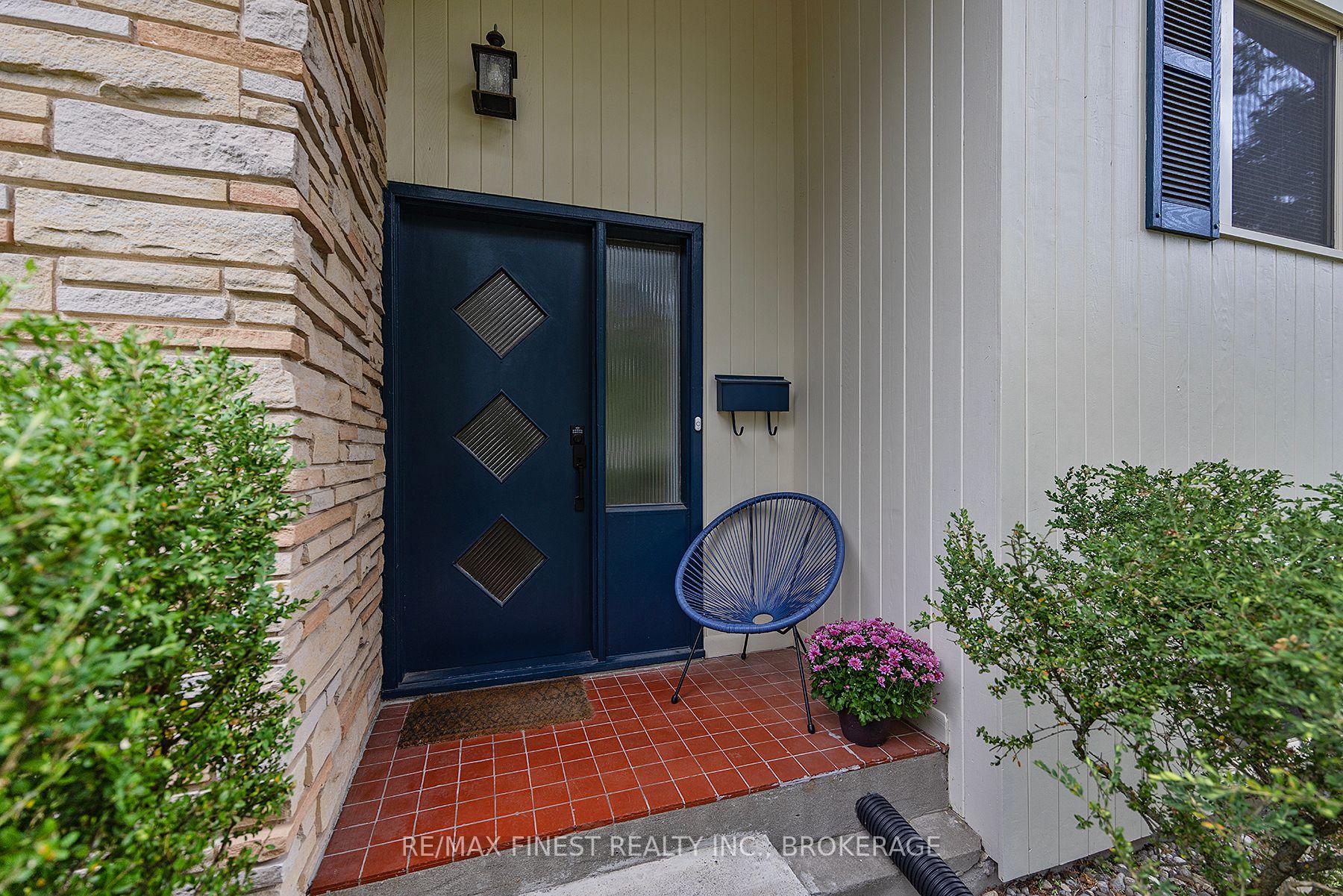 Photo 4 of 1088 Johnson Street, Kingston, Central City West — HOMEH