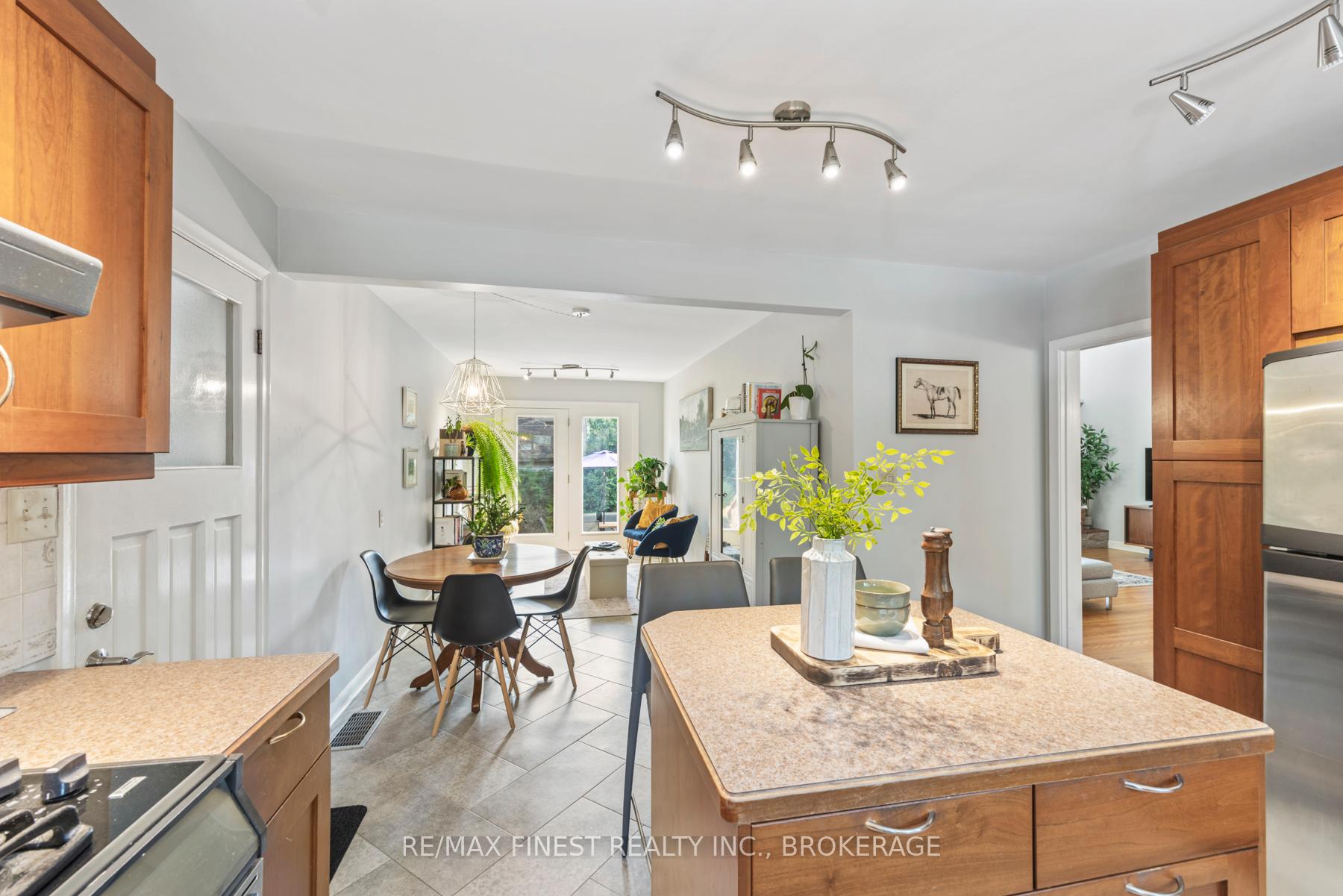 Photo 26 of 1088 Johnson Street, Kingston, Central City West — HOMEH