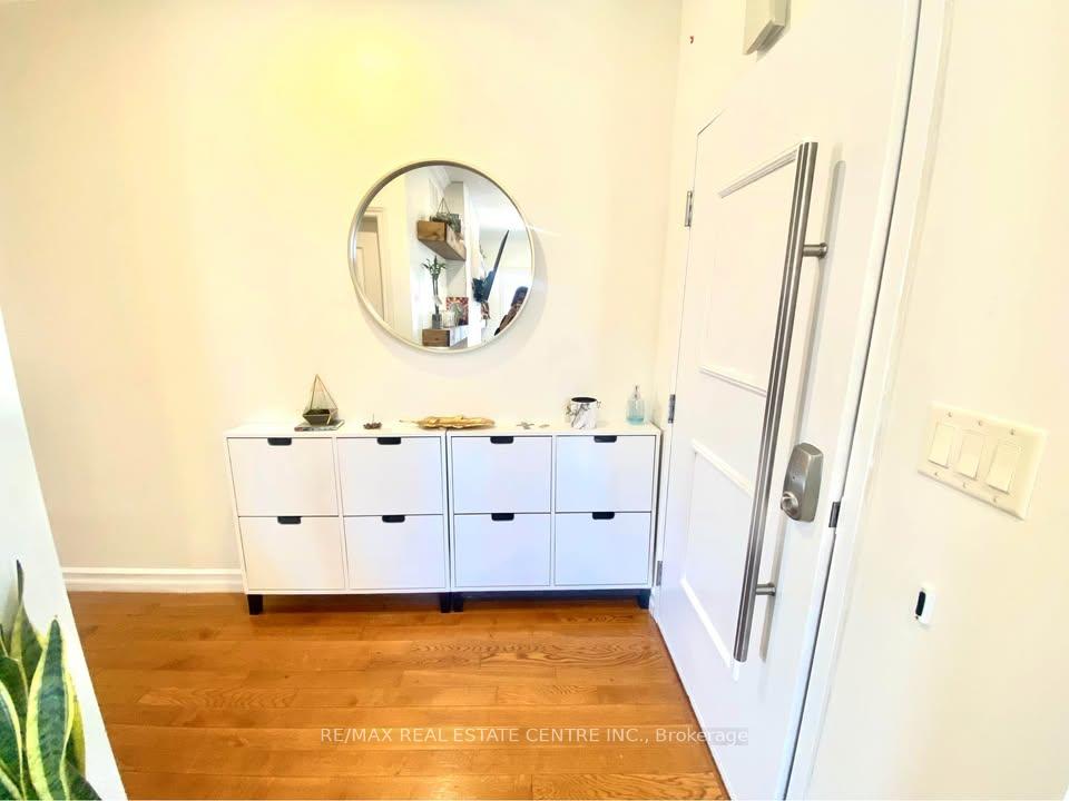 Photo 4 of Unit 201, 302 Grays Road, Hamilton, Stoney Creek — HOMEH