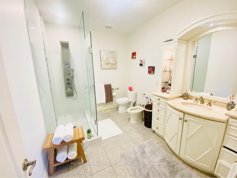 Photo 8 of Unit 201, 302 Grays Road, Hamilton, Stoney Creek — HOMEH