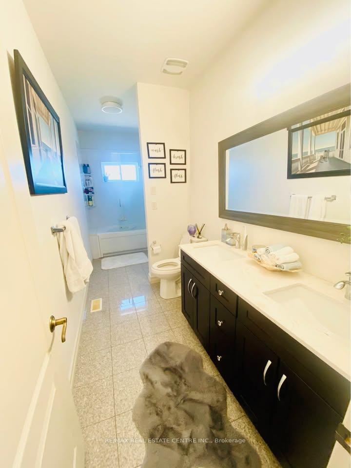 Photo 9 of Unit 201, 302 Grays Road, Hamilton, Stoney Creek — HOMEH