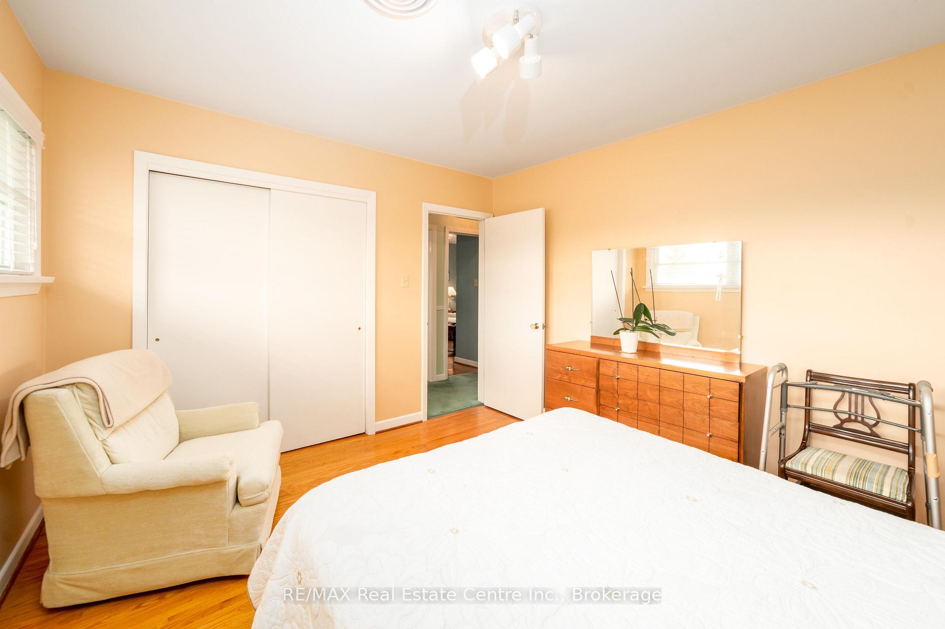 Photo 10 of 95 Blueridge Avenue, Kitchener — HOMEH