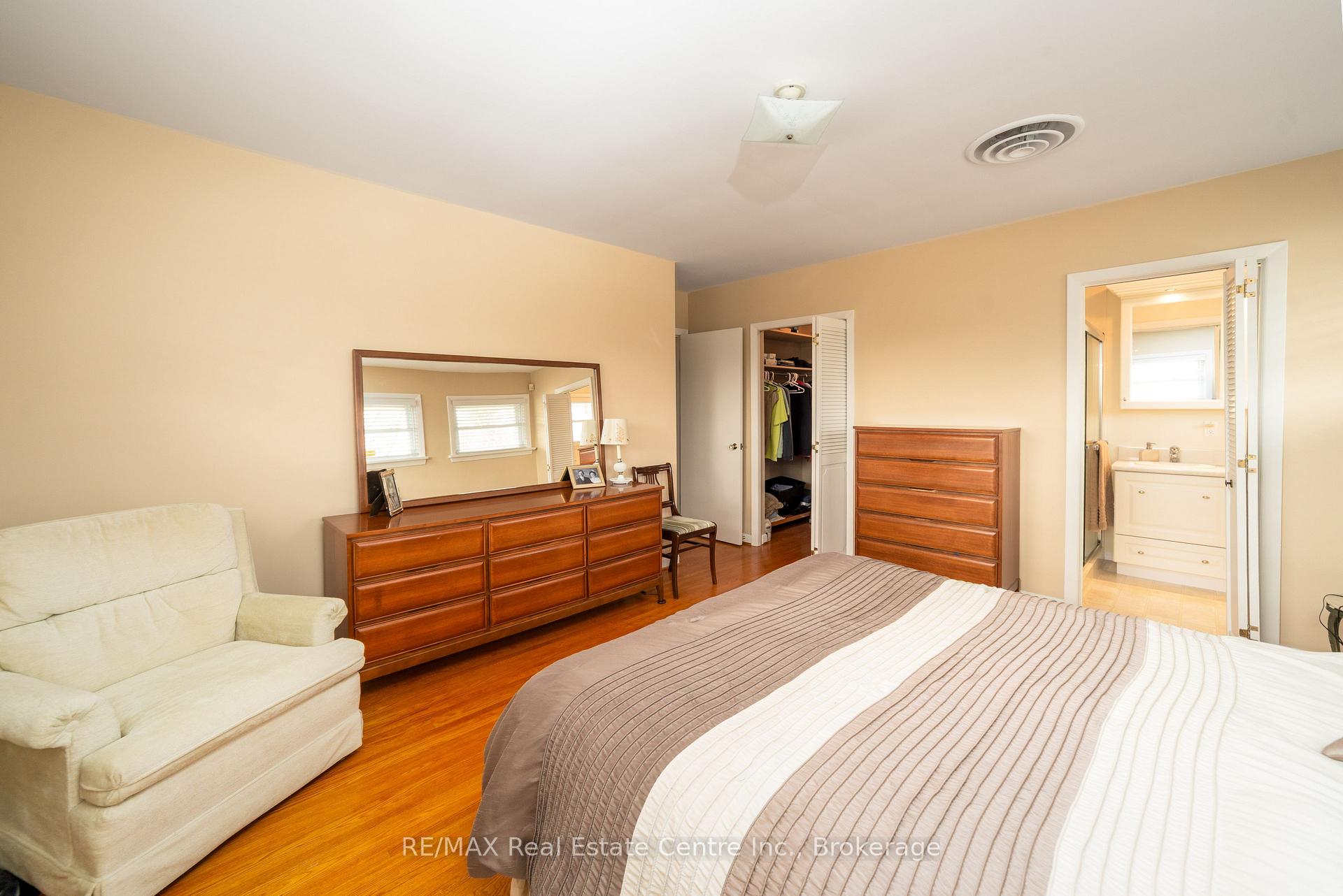 Photo 13 of 95 Blueridge Avenue, Kitchener — HOMEH