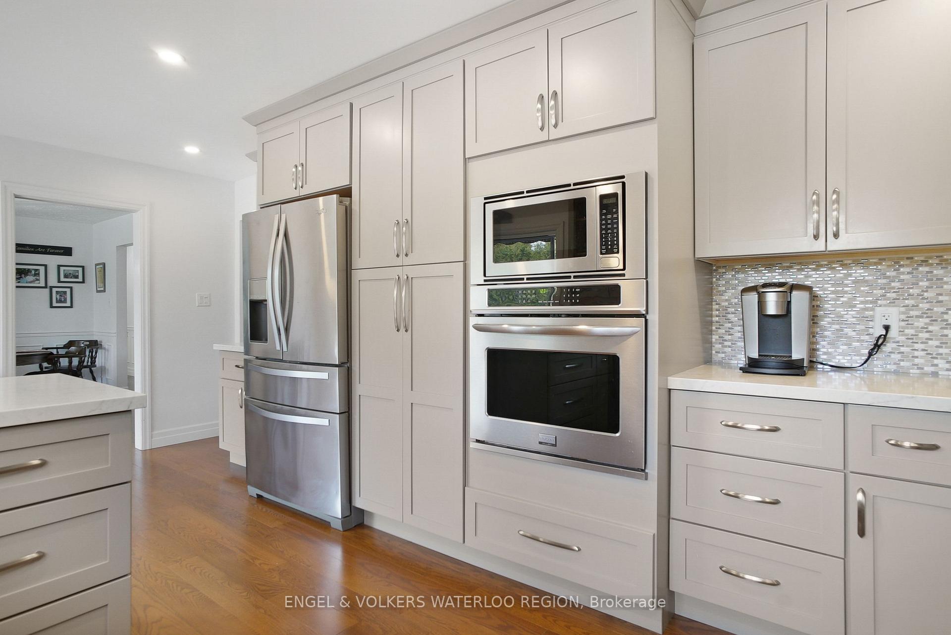 Photo 16 of 128 Carson Drive, Kitchener — HOMEH