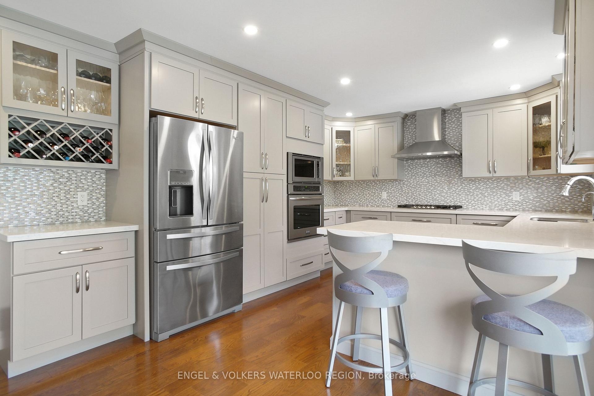 Photo 18 of 128 Carson Drive, Kitchener — HOMEH