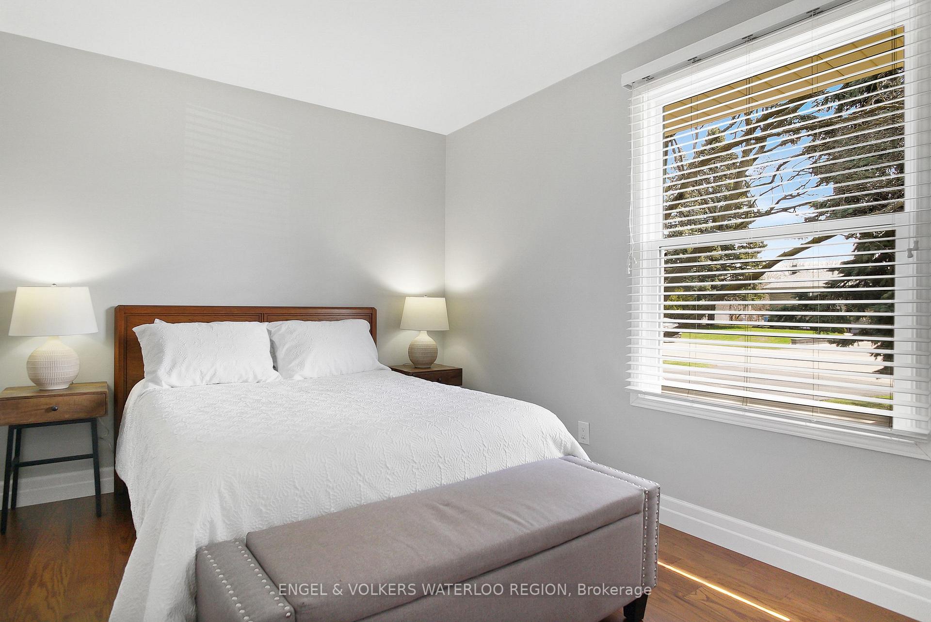 Photo 24 of 128 Carson Drive, Kitchener — HOMEH