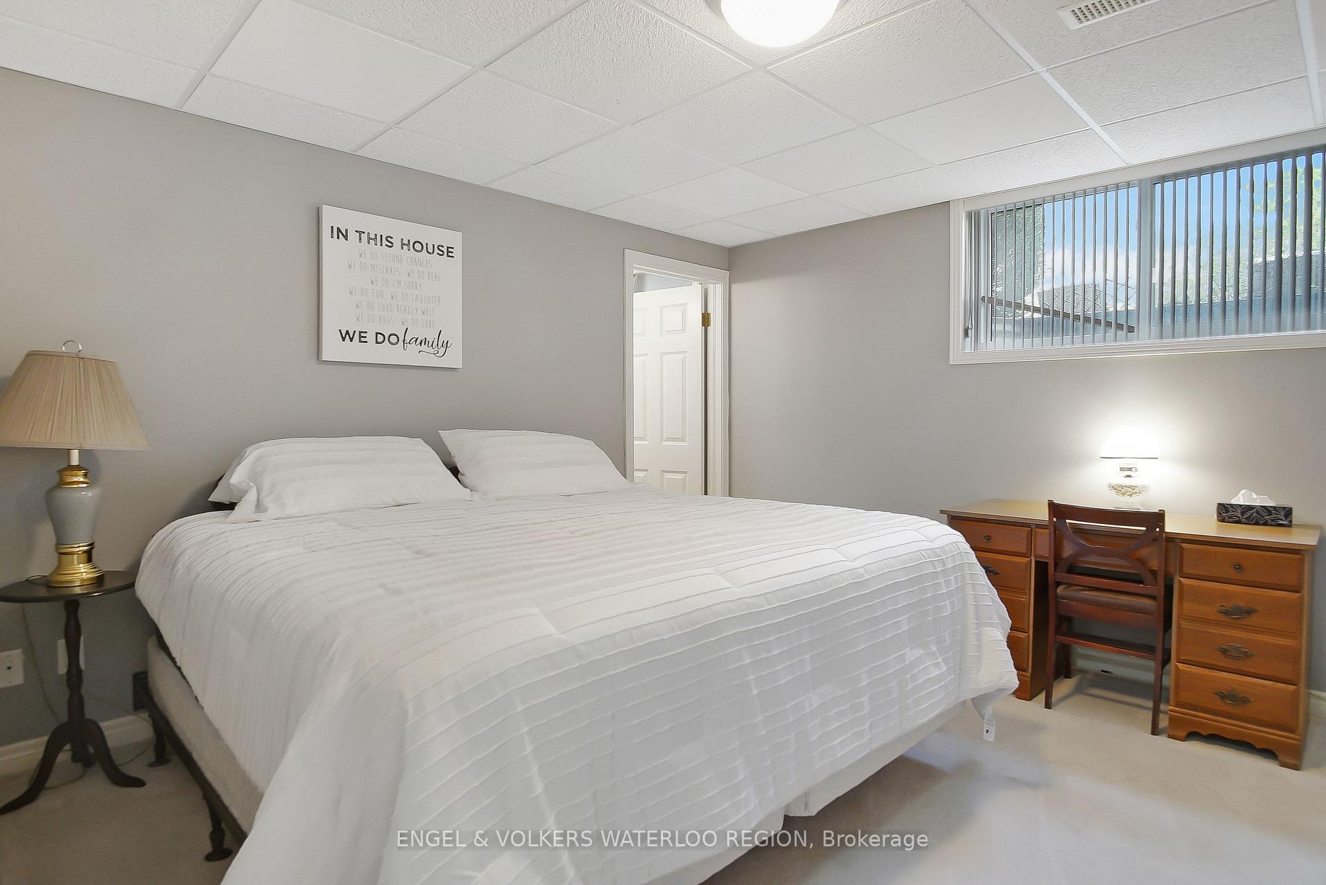 Photo 33 of 128 Carson Drive, Kitchener — HOMEH