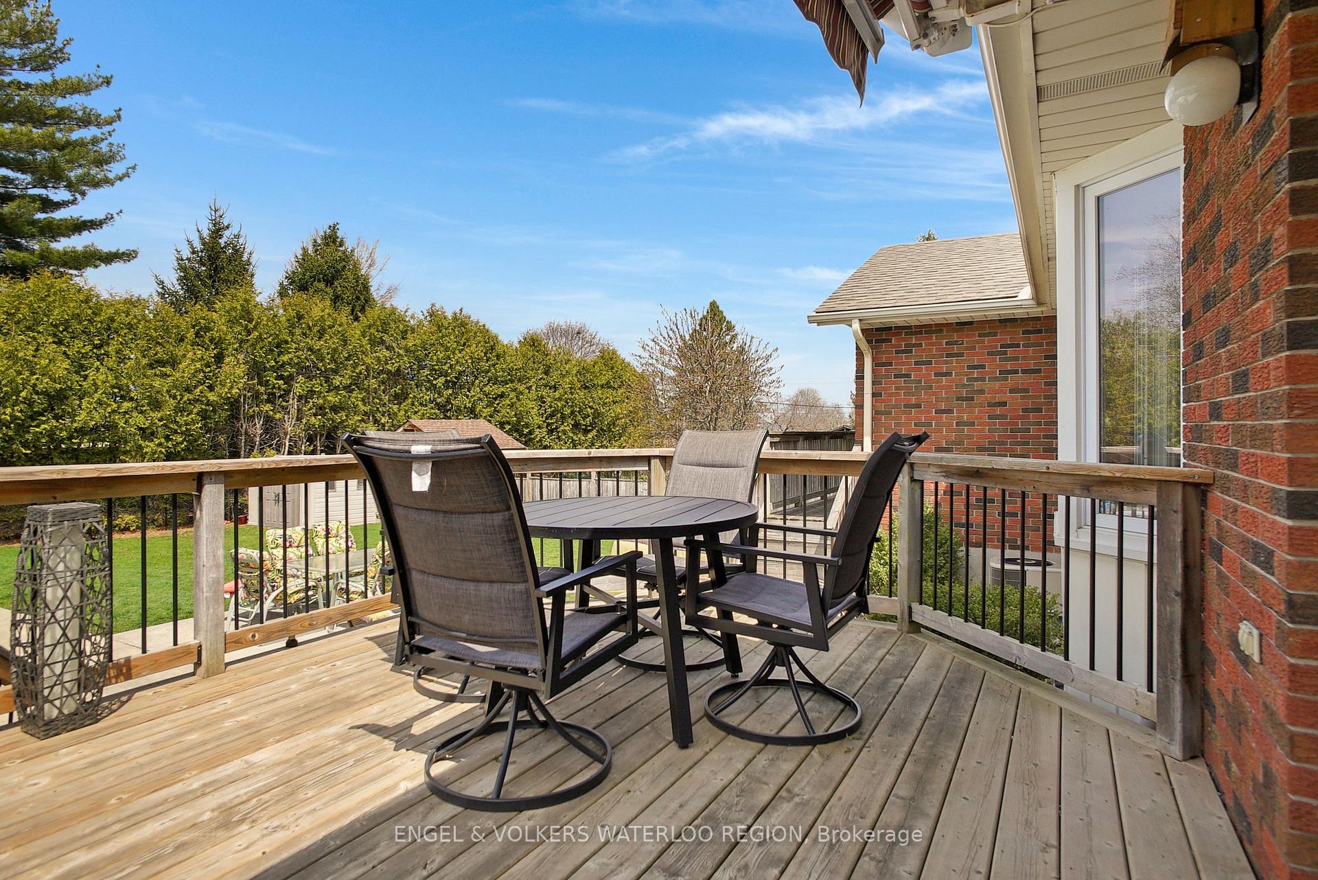Photo 35 of 128 Carson Drive, Kitchener — HOMEH