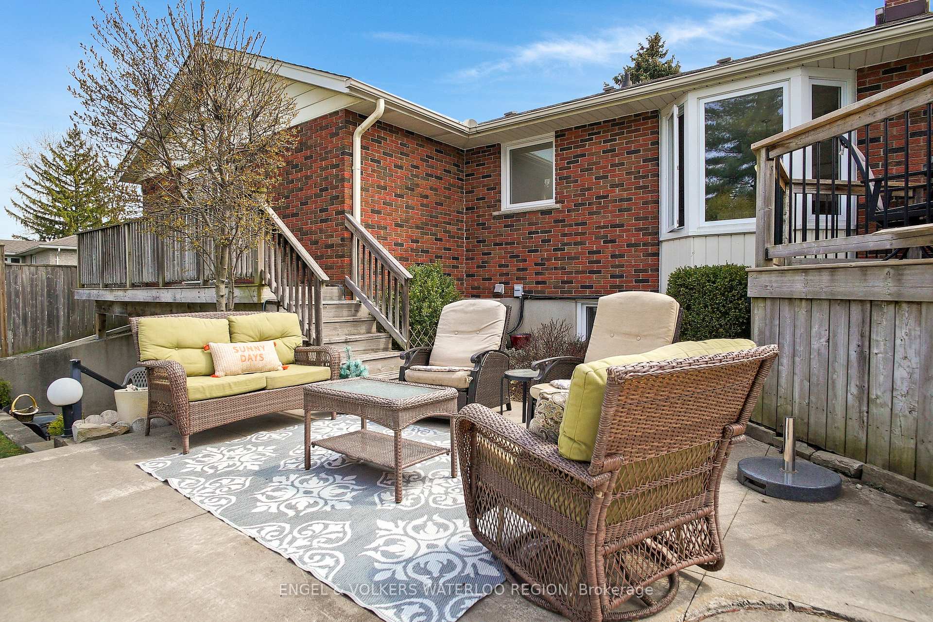 Photo 36 of 128 Carson Drive, Kitchener — HOMEH