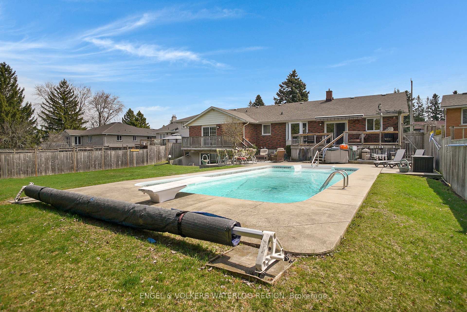 Photo 38 of 128 Carson Drive, Kitchener — HOMEH