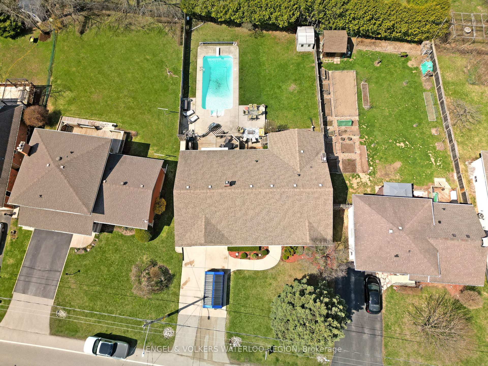 Photo 42 of 128 Carson Drive, Kitchener — HOMEH