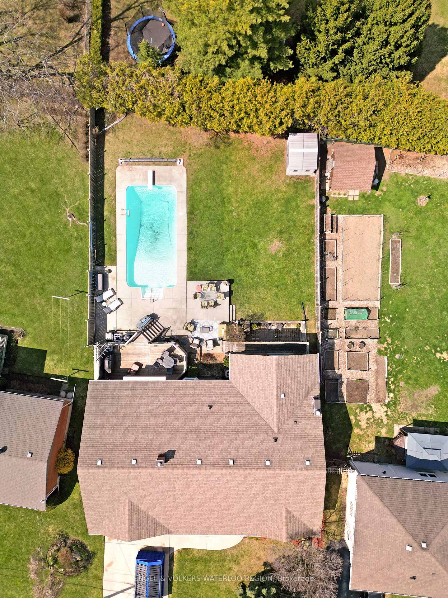 Photo 43 of 128 Carson Drive, Kitchener — HOMEH