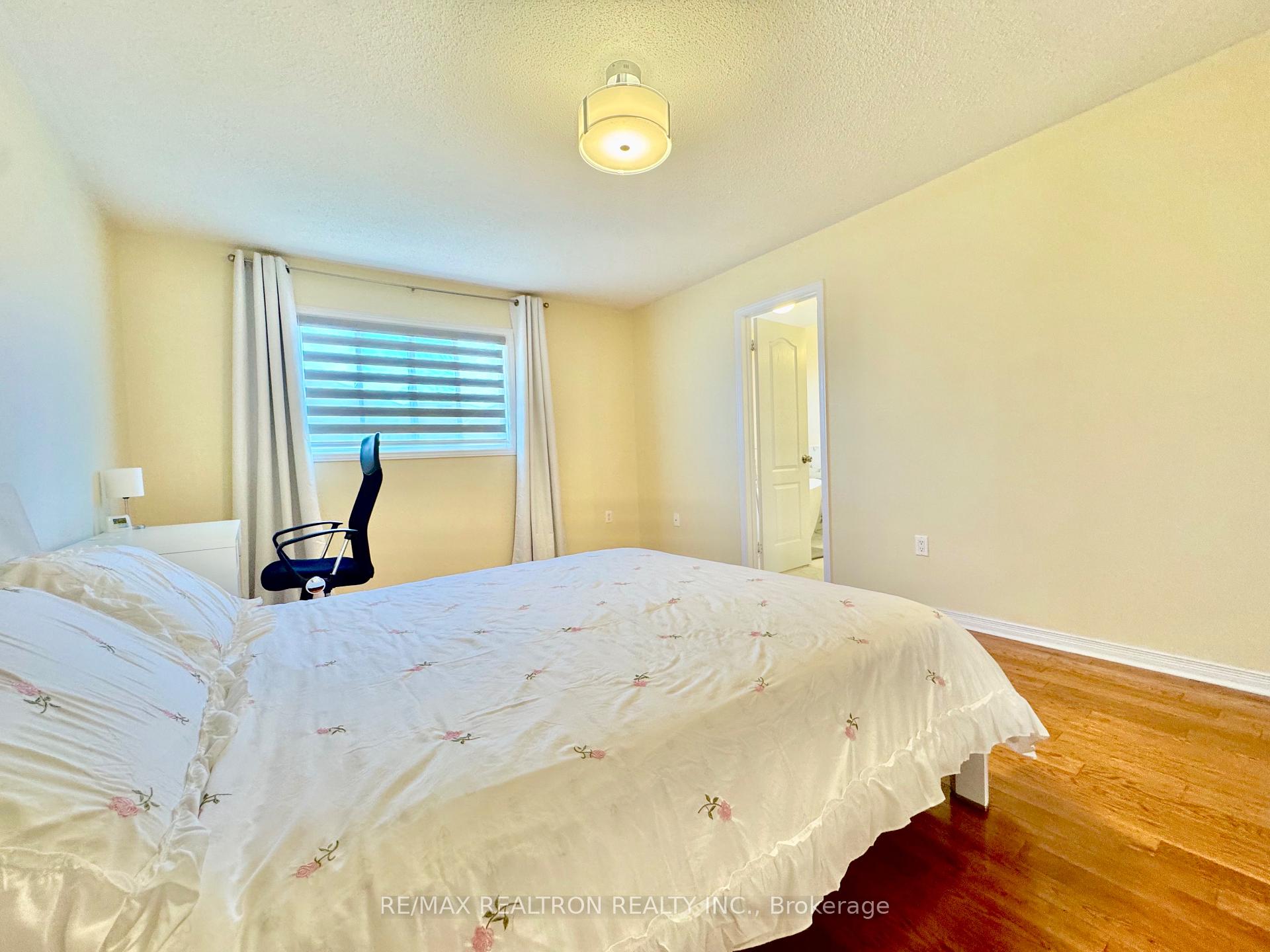 Photo 15 of 55 Devonwood Drive, Markham, Berczy — HOMEH
